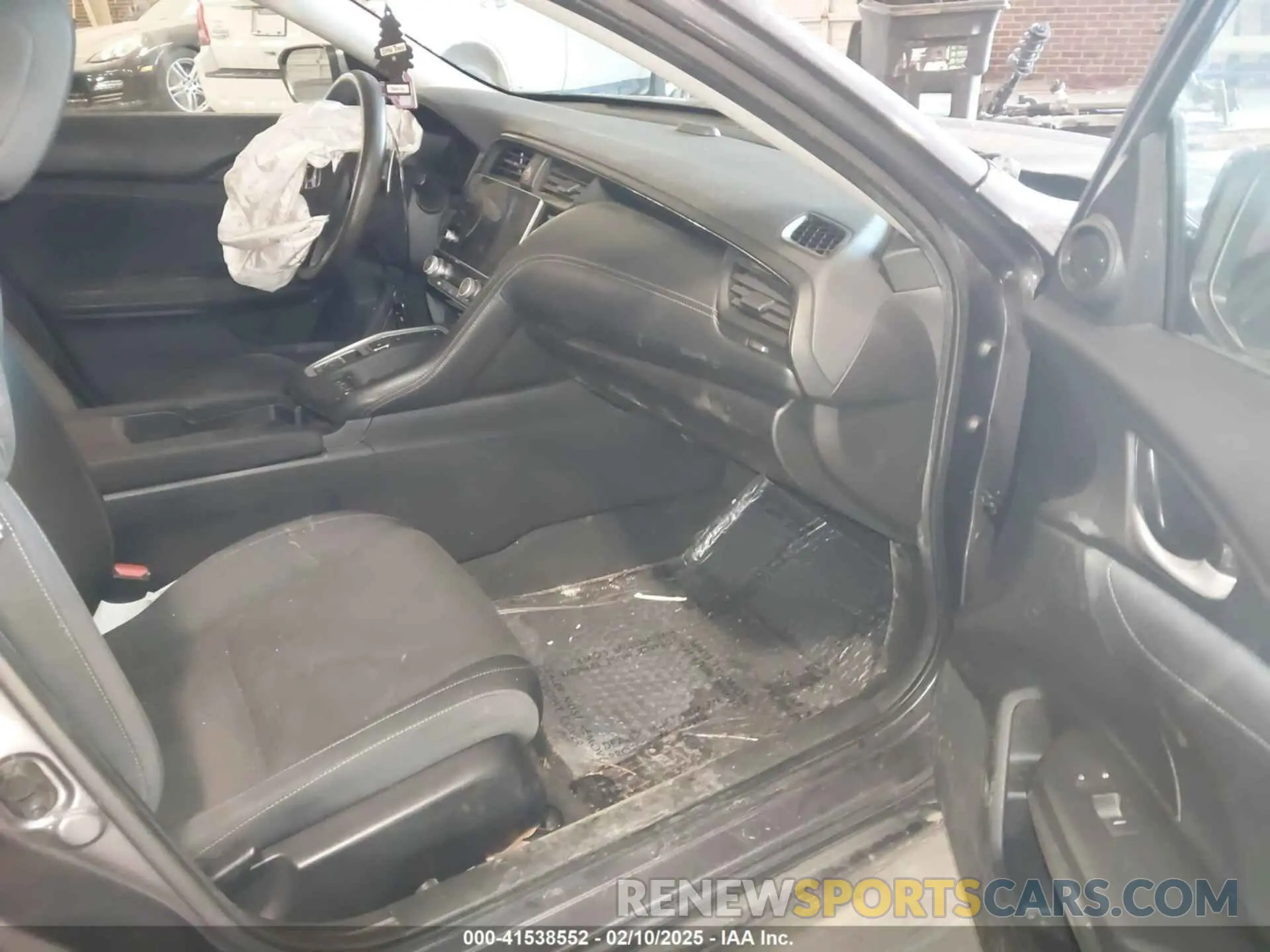 5 fotografías del automóvil dañado 19XZE4F53ME010943 HONDA INSIGHT 2021