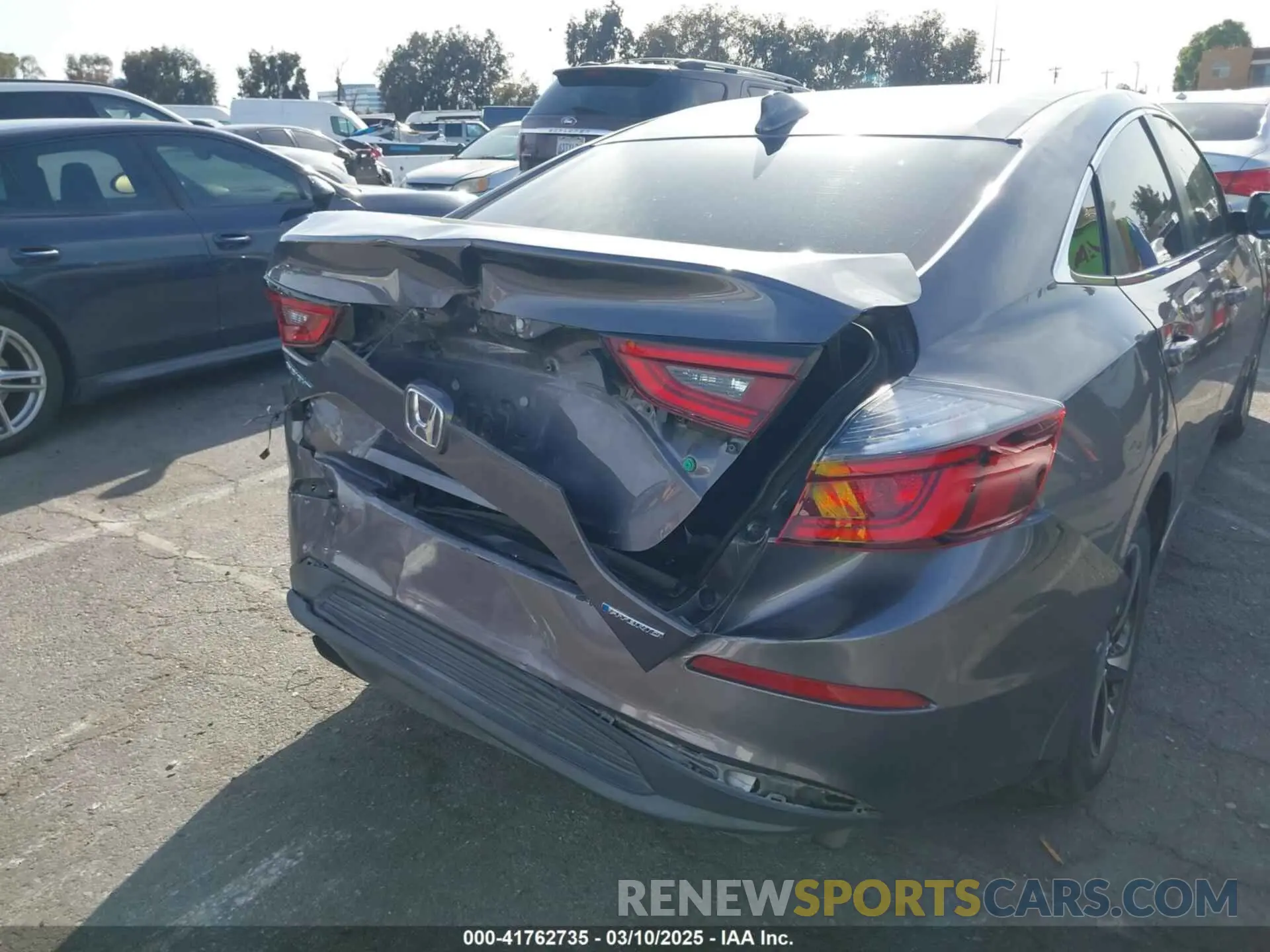 17 fotografías del automóvil dañado 19XZE4F5XME003486 HONDA INSIGHT 2021