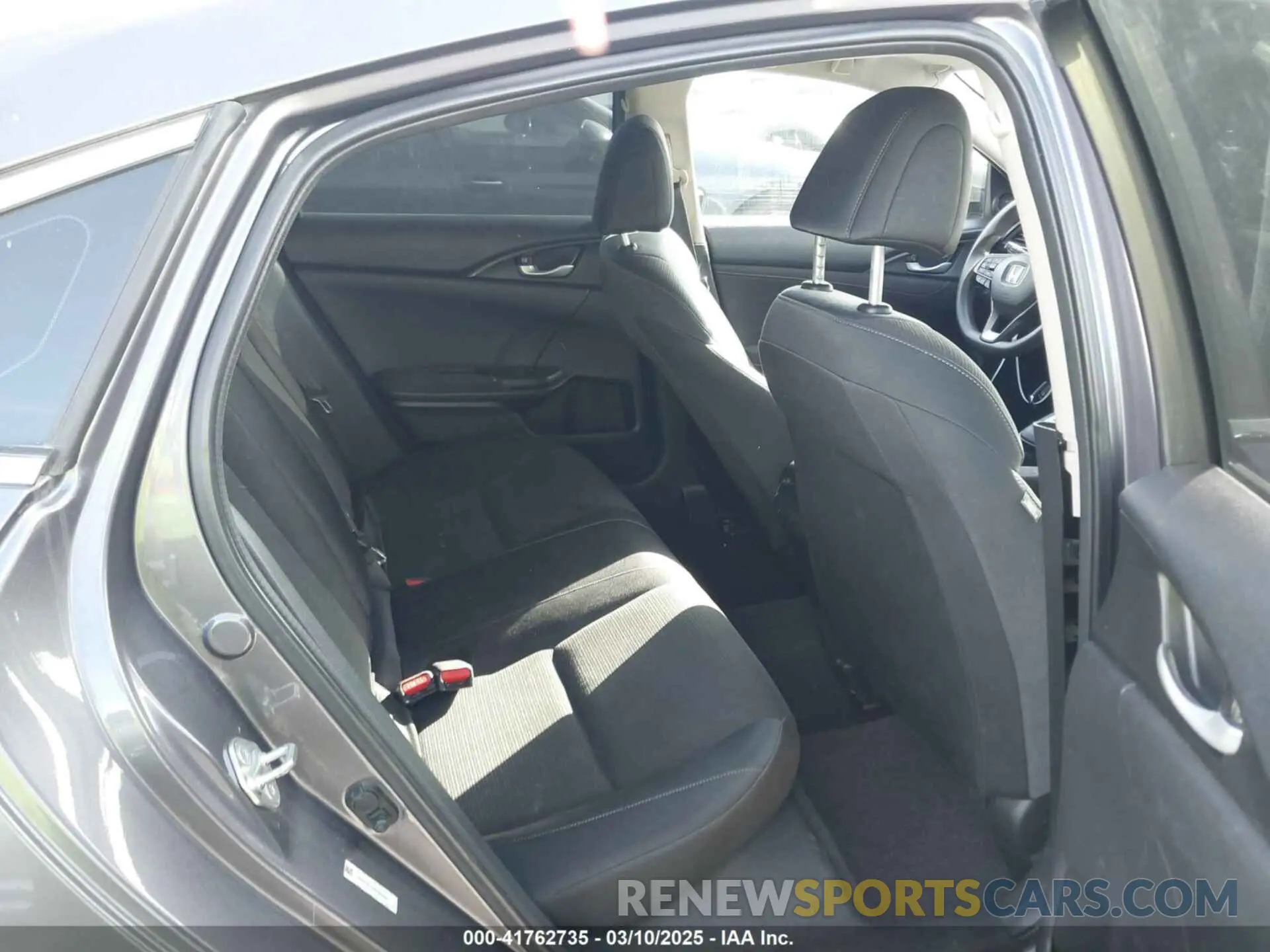 8 fotografías del automóvil dañado 19XZE4F5XME003486 HONDA INSIGHT 2021