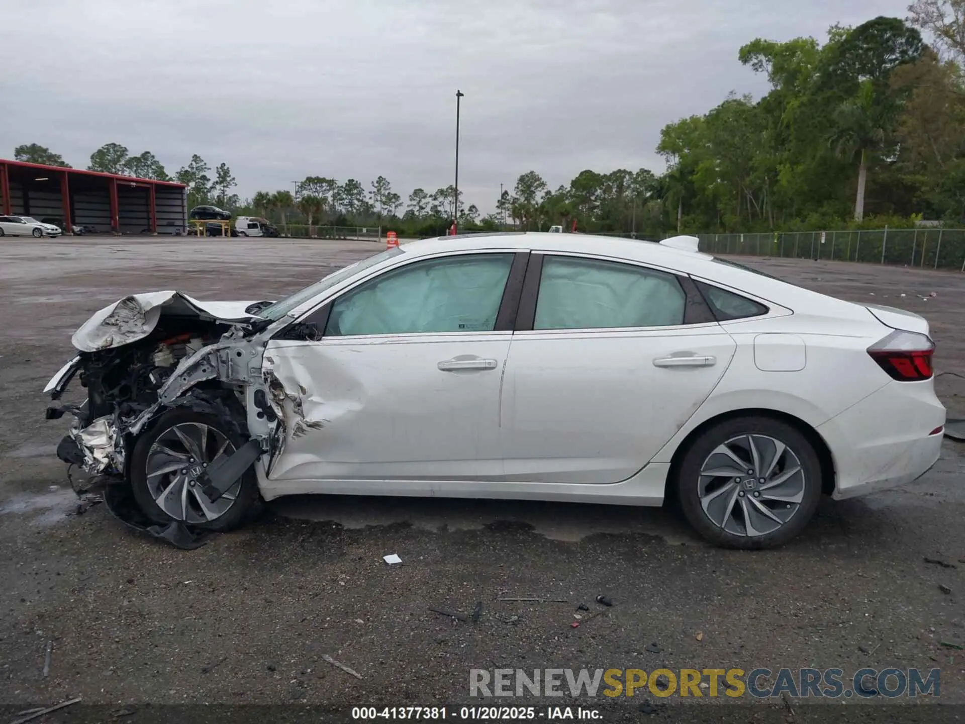 14 fotografías del automóvil dañado 19XZE4F94ME003177 HONDA INSIGHT 2021