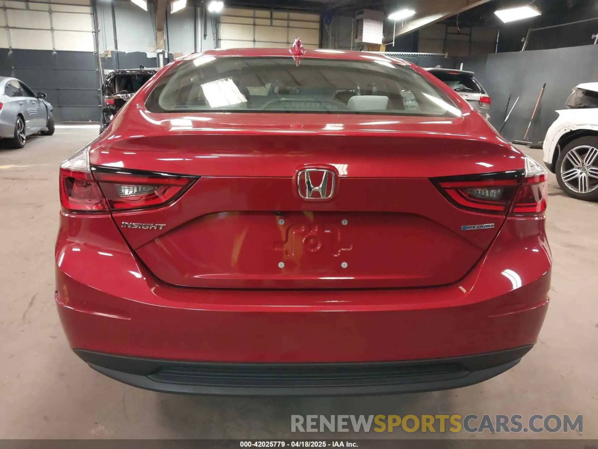 16 fotografías del automóvil dañado 19XZE4F50NE006513 HONDA INSIGHT 2022