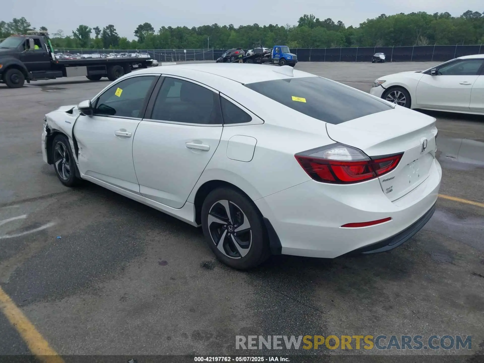 3 fotografías del automóvil dañado 19XZE4F51NE005788 HONDA INSIGHT 2022