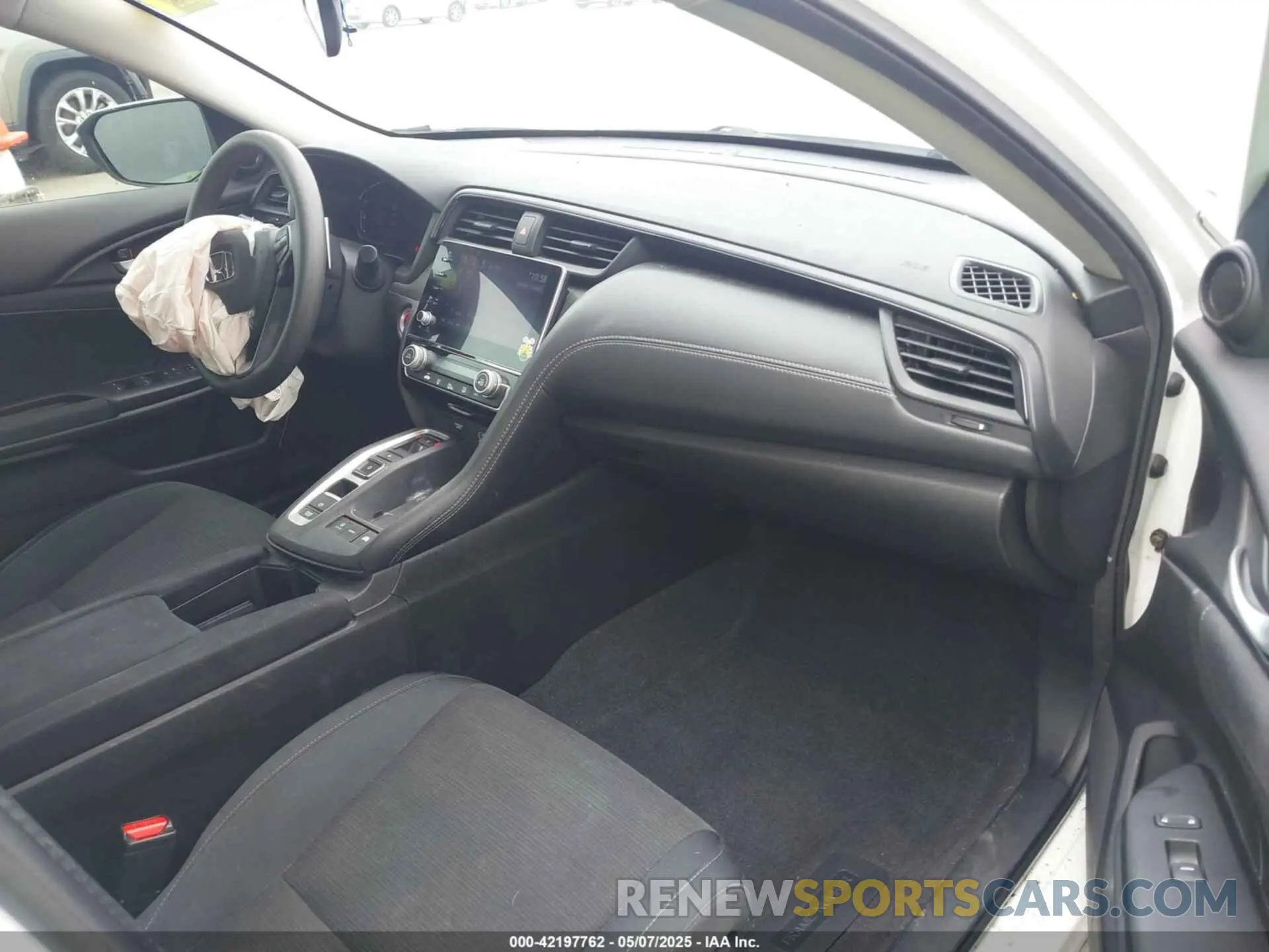 5 fotografías del automóvil dañado 19XZE4F51NE005788 HONDA INSIGHT 2022