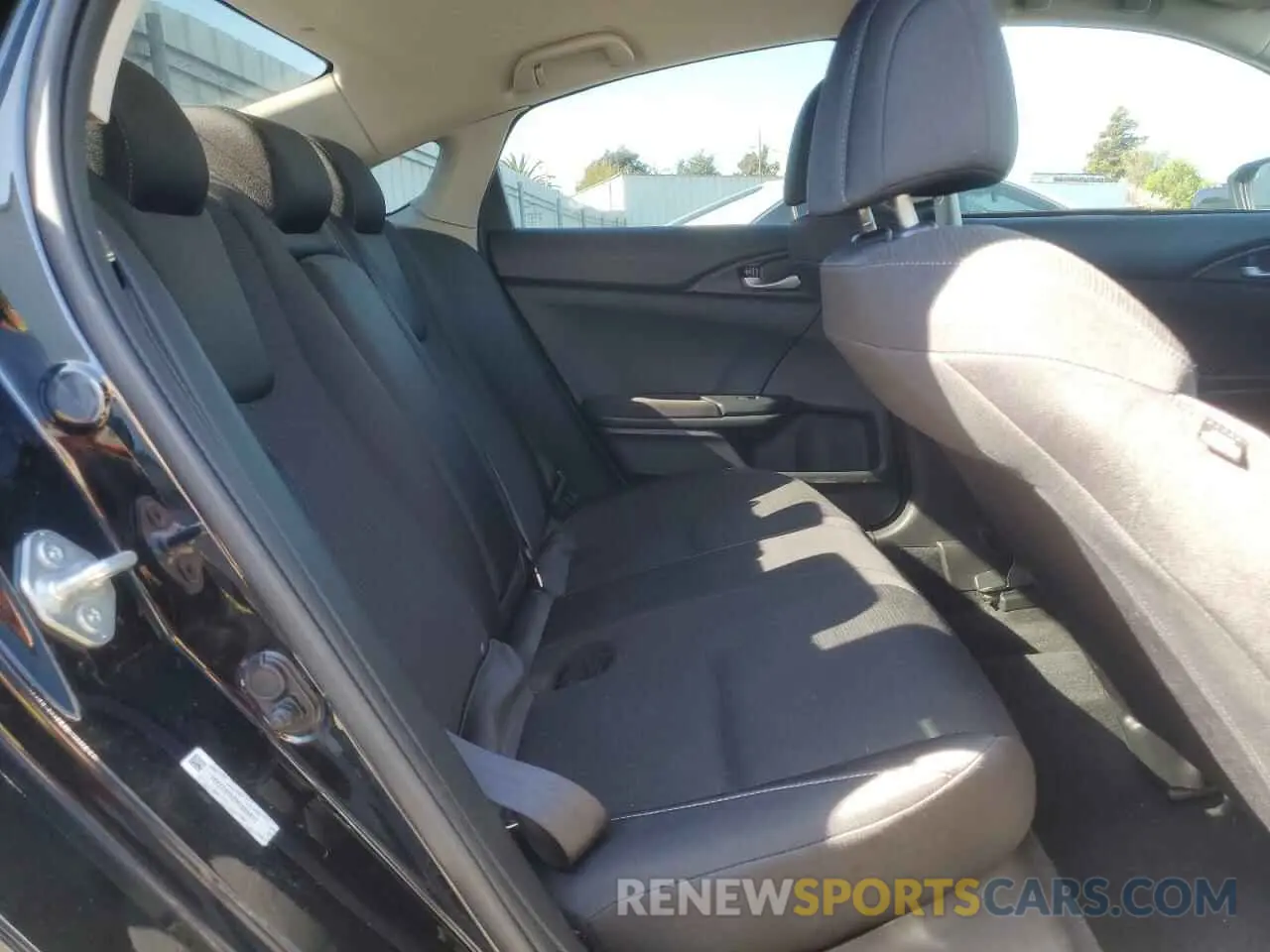 10 fotografías del automóvil dañado 19XZE4F52NE004911 HONDA INSIGHT 2022