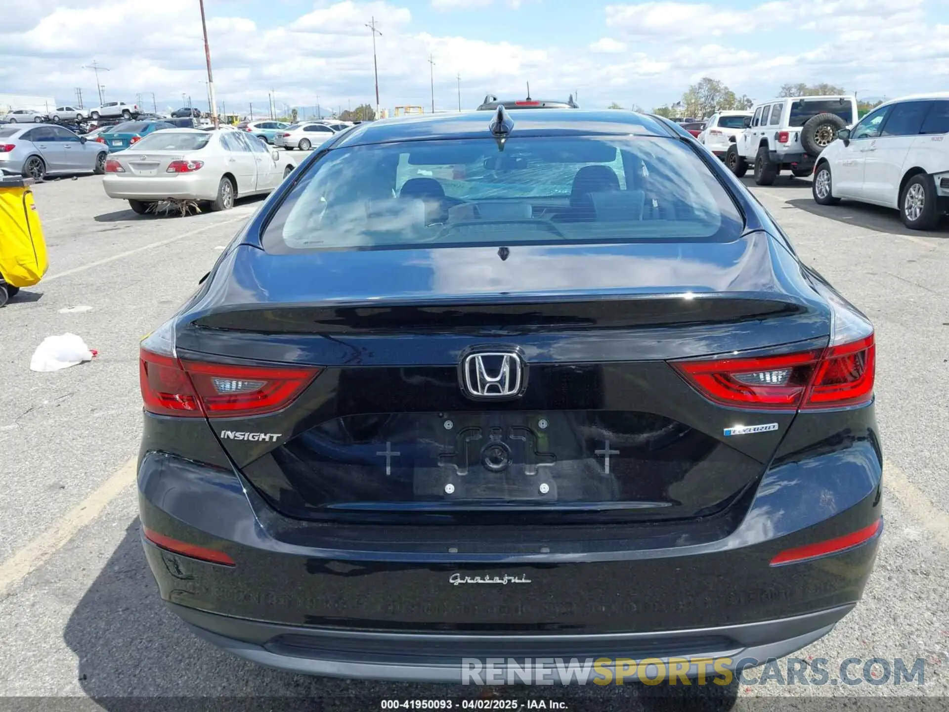 16 fotografías del automóvil dañado 19XZE4F57NE016682 HONDA INSIGHT 2022