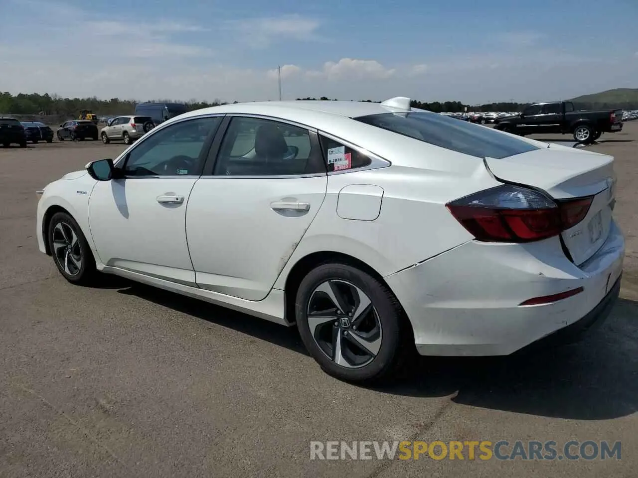 2 fotografías del automóvil dañado 19XZE4F58NE016724 HONDA INSIGHT 2022