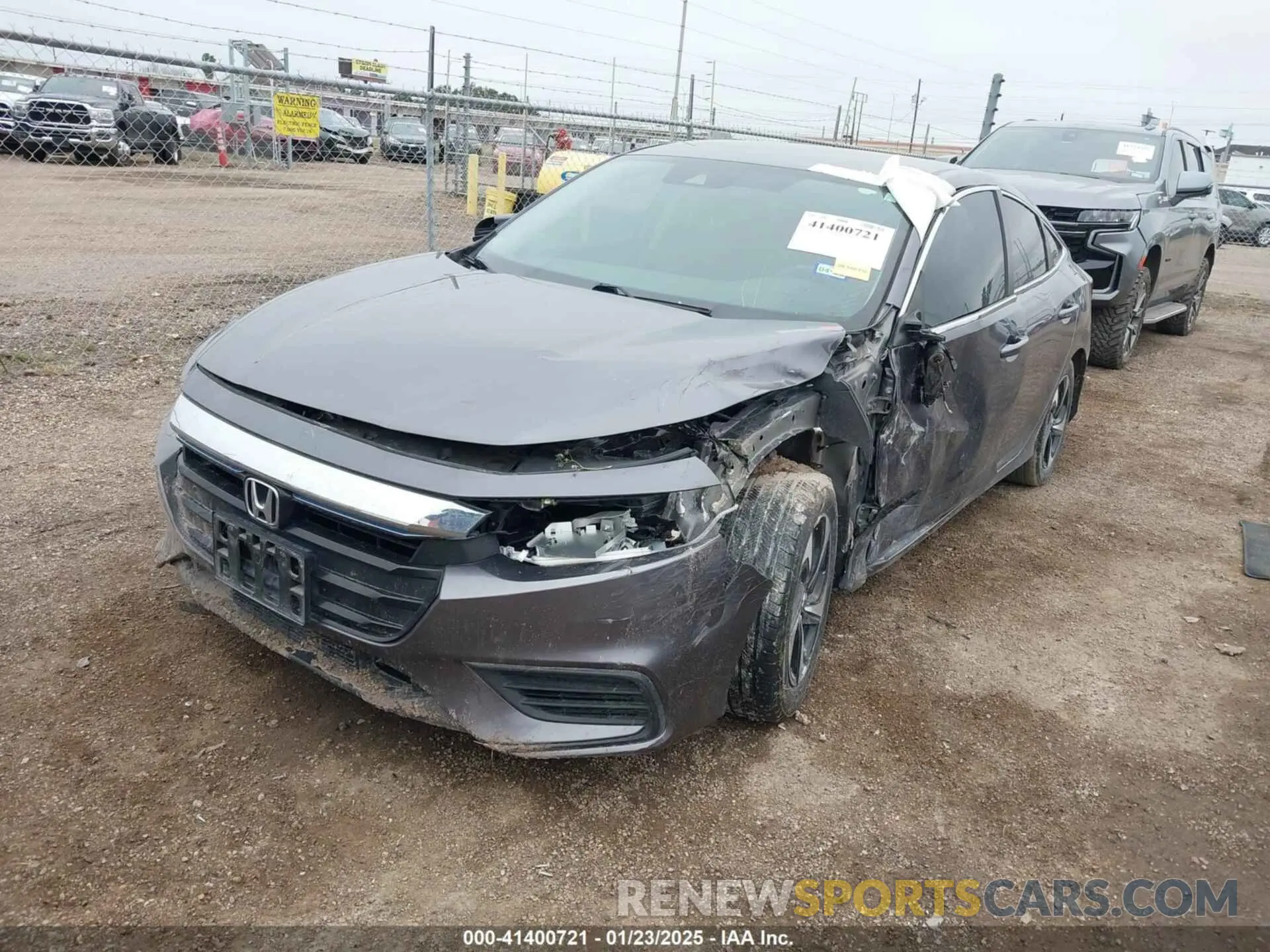 2 fotografías del automóvil dañado 19XZE4F5XNE002971 HONDA INSIGHT 2022