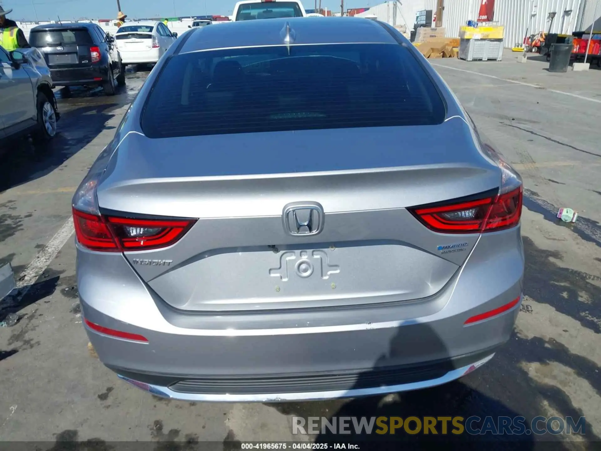 16 fotografías del automóvil dañado 19XZE4F91NE005941 HONDA INSIGHT 2022