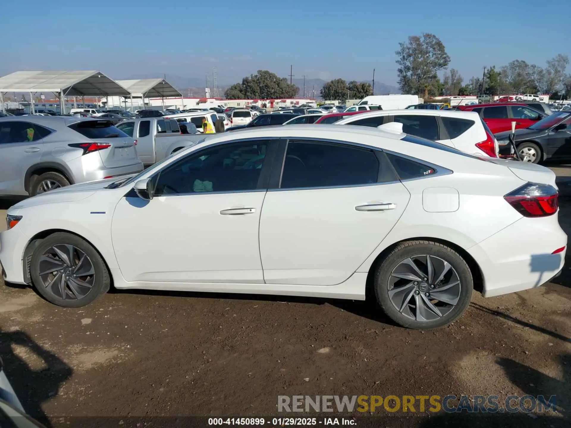 13 fotografías del automóvil dañado 19XZE4F95NE017767 HONDA INSIGHT 2022