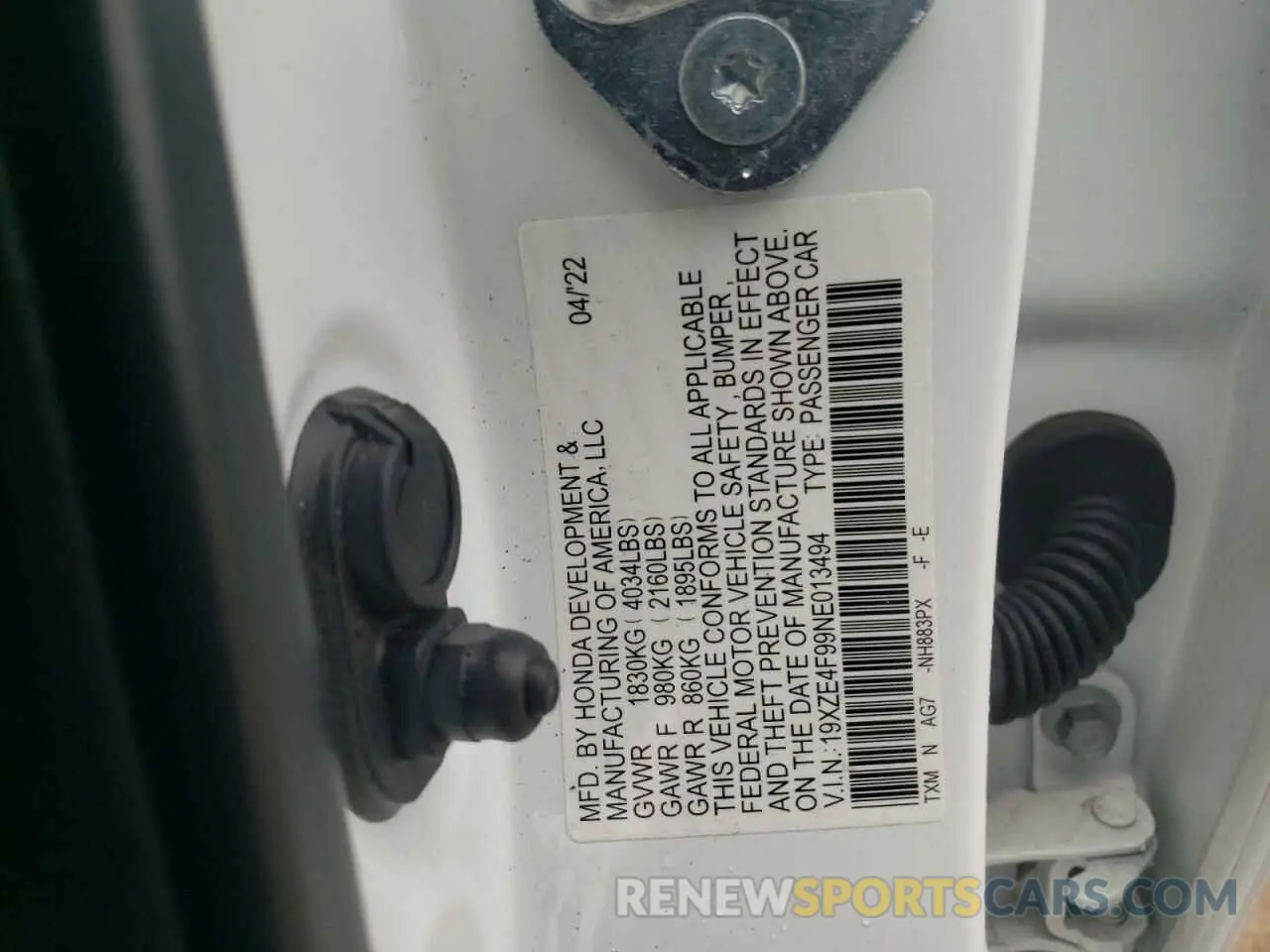 12 fotografías del automóvil dañado 19XZE4F99NE013494 HONDA INSIGHT 2022