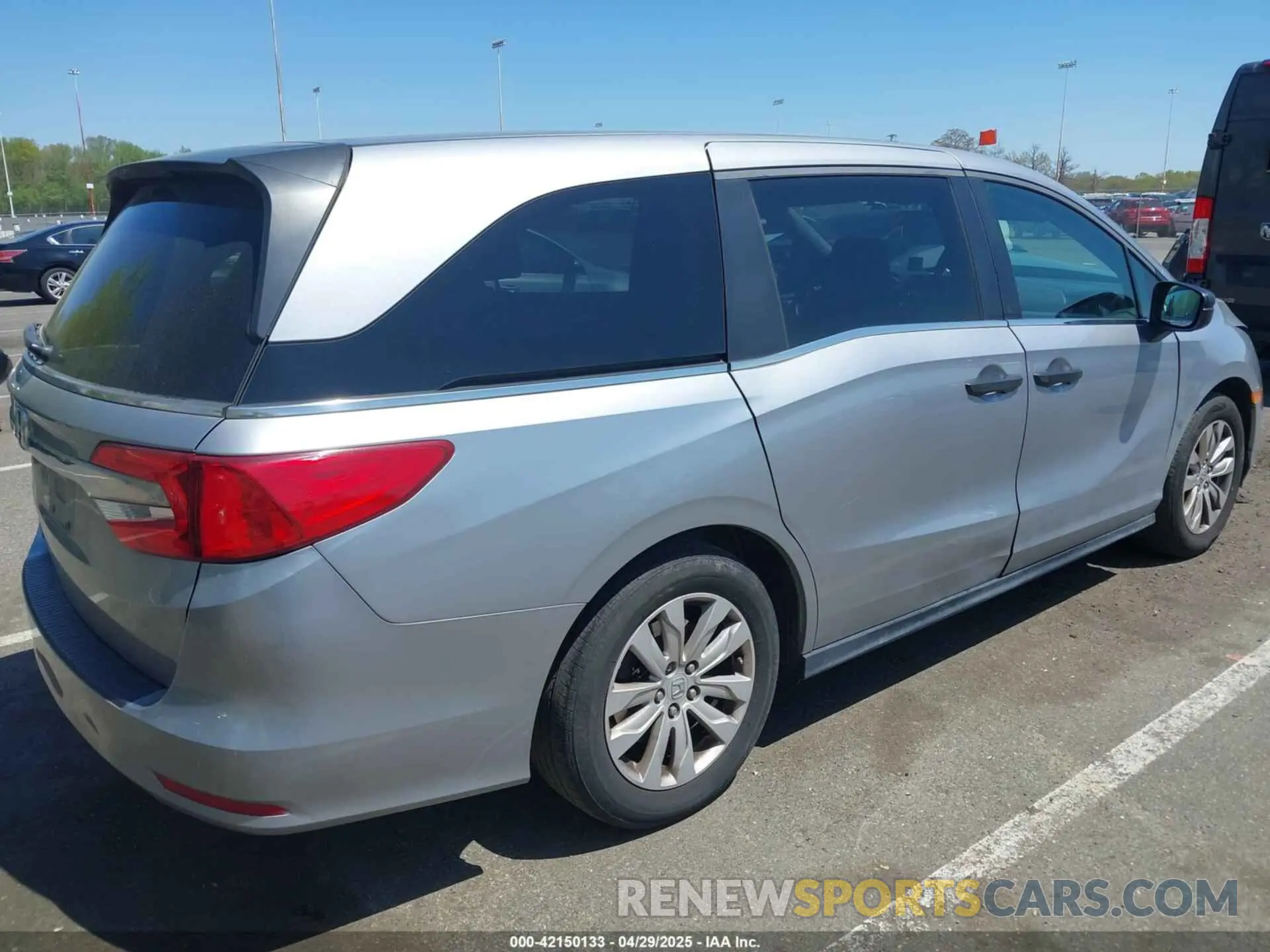4 fotografías del automóvil dañado 5FNRL6H20KB074790 HONDA ODYSSEY 2019