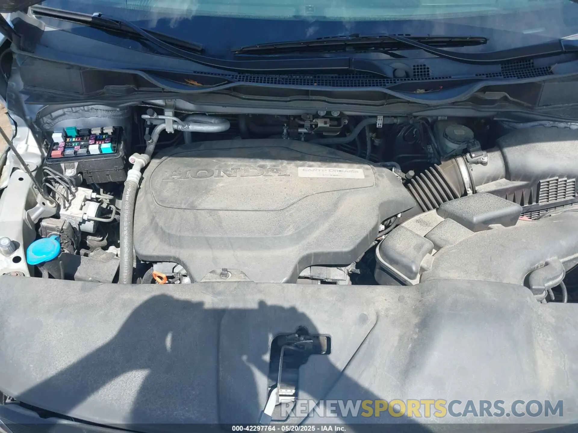10 fotografías del automóvil dañado 5FNRL6H25KB022751 HONDA ODYSSEY 2019
