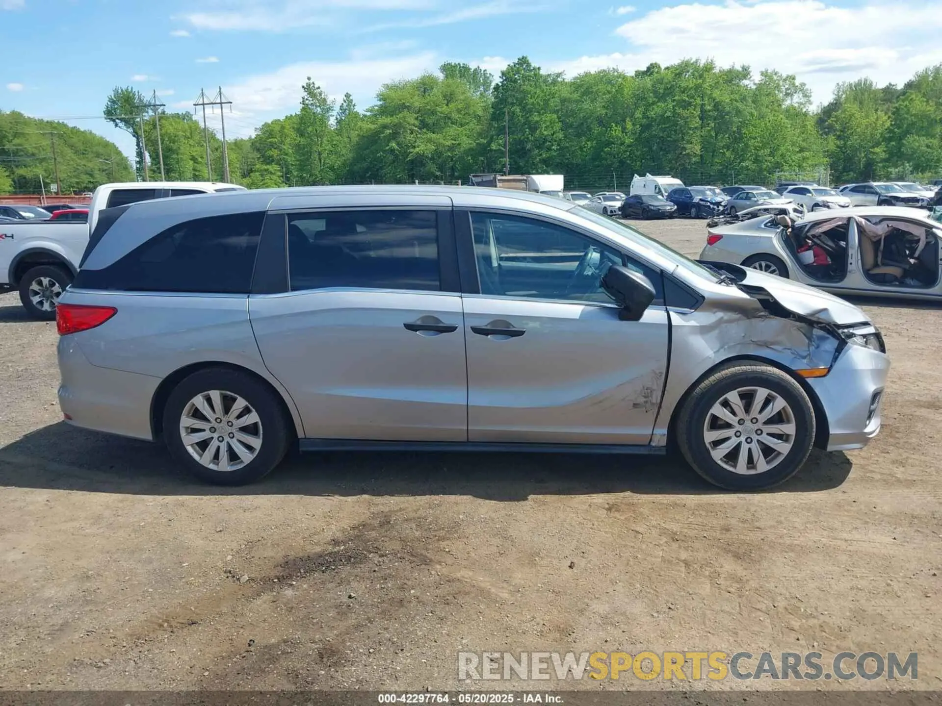 13 fotografías del automóvil dañado 5FNRL6H25KB022751 HONDA ODYSSEY 2019