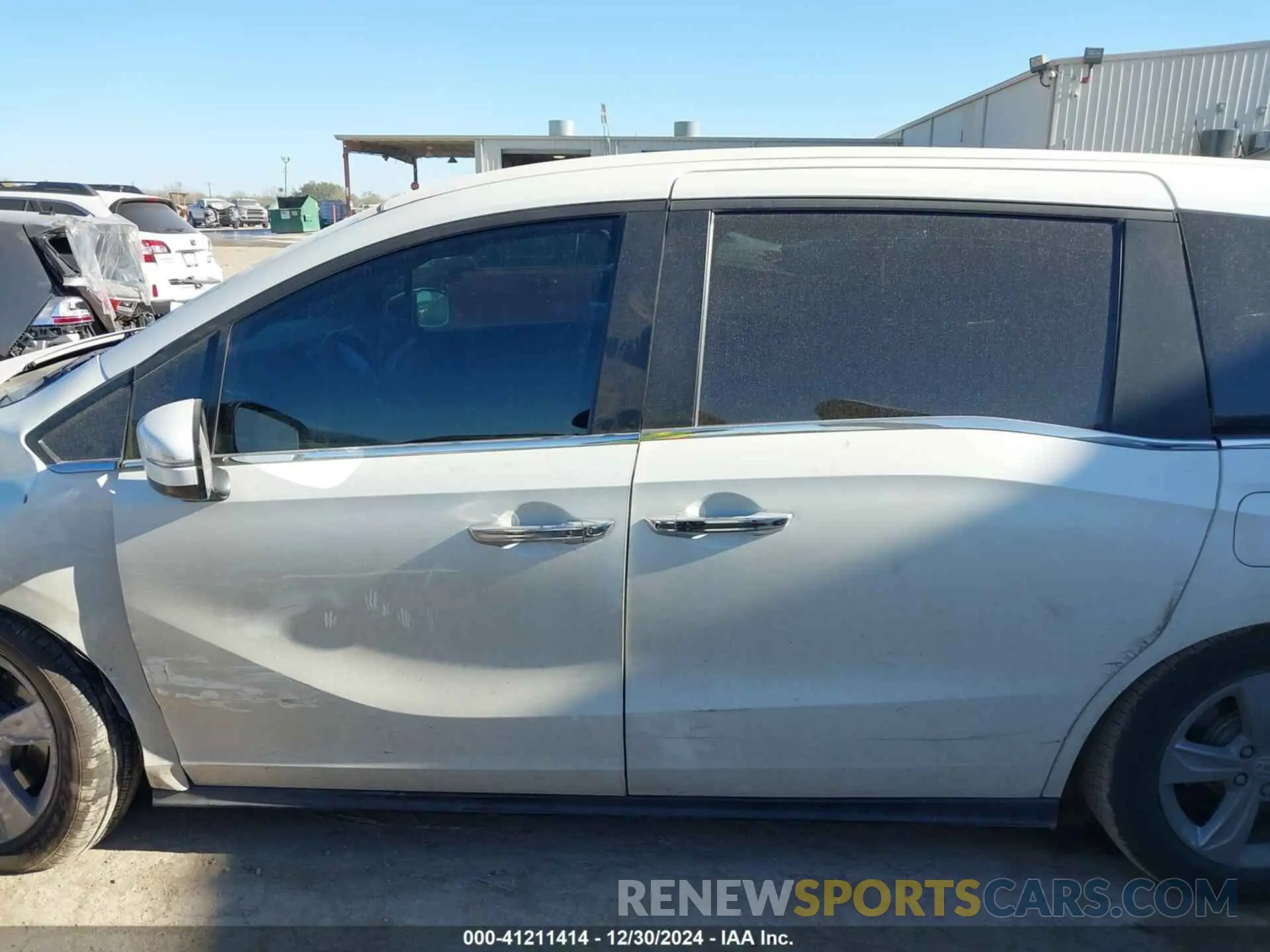 14 fotografías del automóvil dañado 5FNRL6H51KB059208 HONDA ODYSSEY 2019