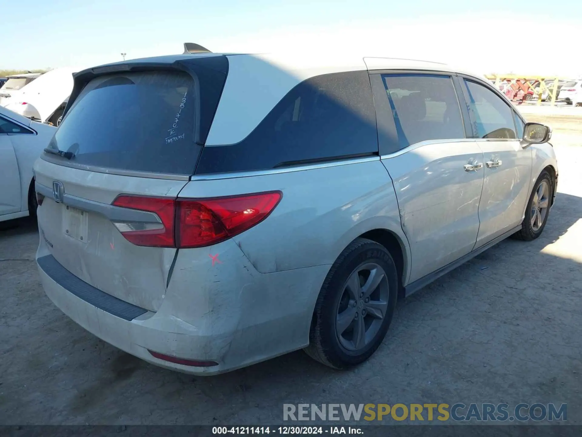 4 fotografías del automóvil dañado 5FNRL6H51KB059208 HONDA ODYSSEY 2019