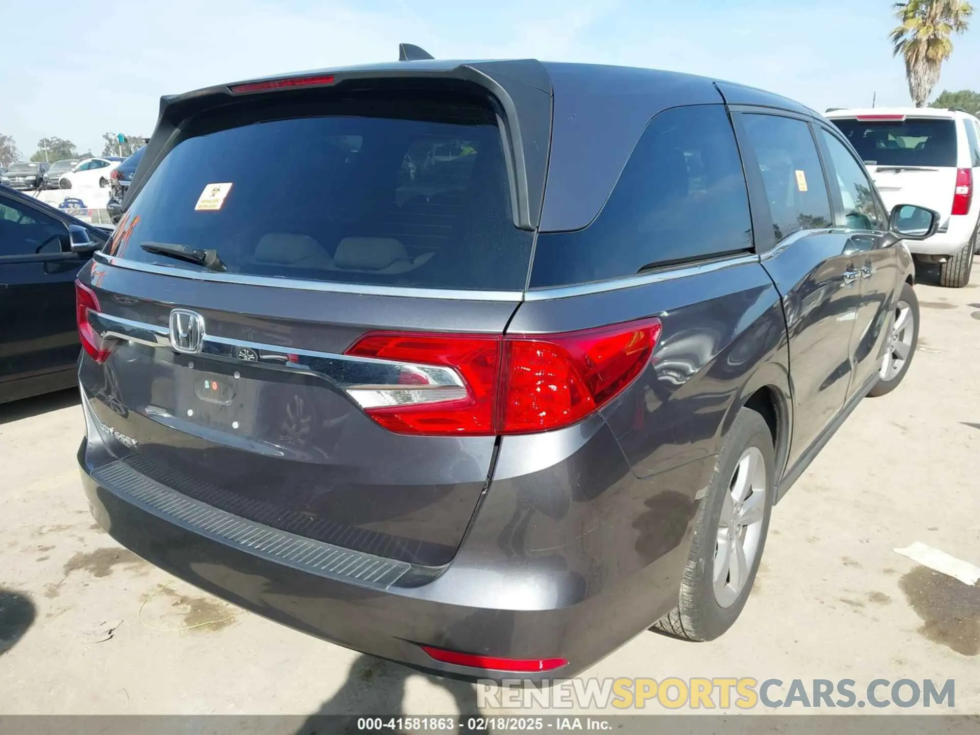 4 fotografías del automóvil dañado 5FNRL6H51KB127099 HONDA ODYSSEY 2019