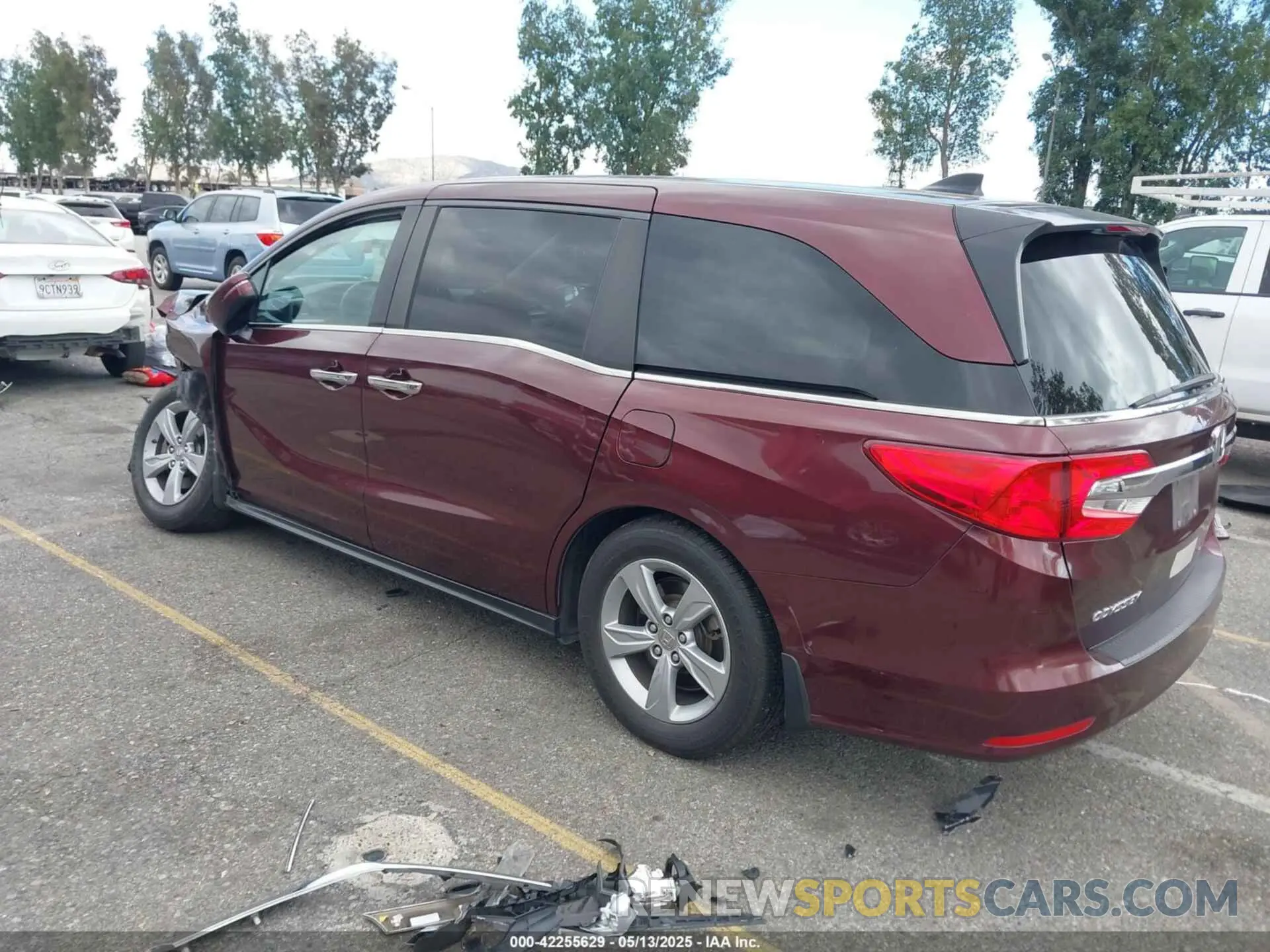 3 fotografías del automóvil dañado 5FNRL6H53KB046833 HONDA ODYSSEY 2019