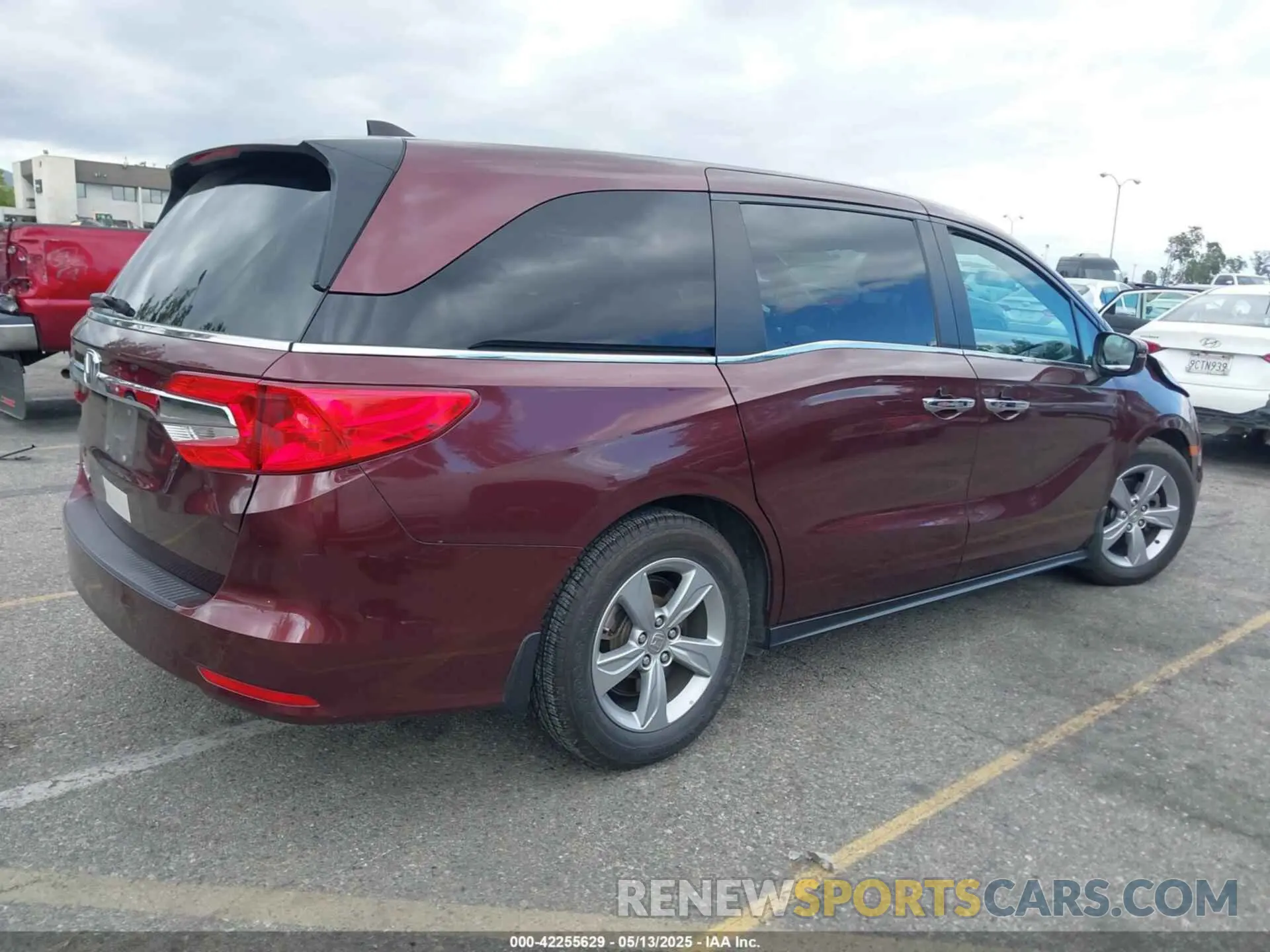 4 fotografías del automóvil dañado 5FNRL6H53KB046833 HONDA ODYSSEY 2019