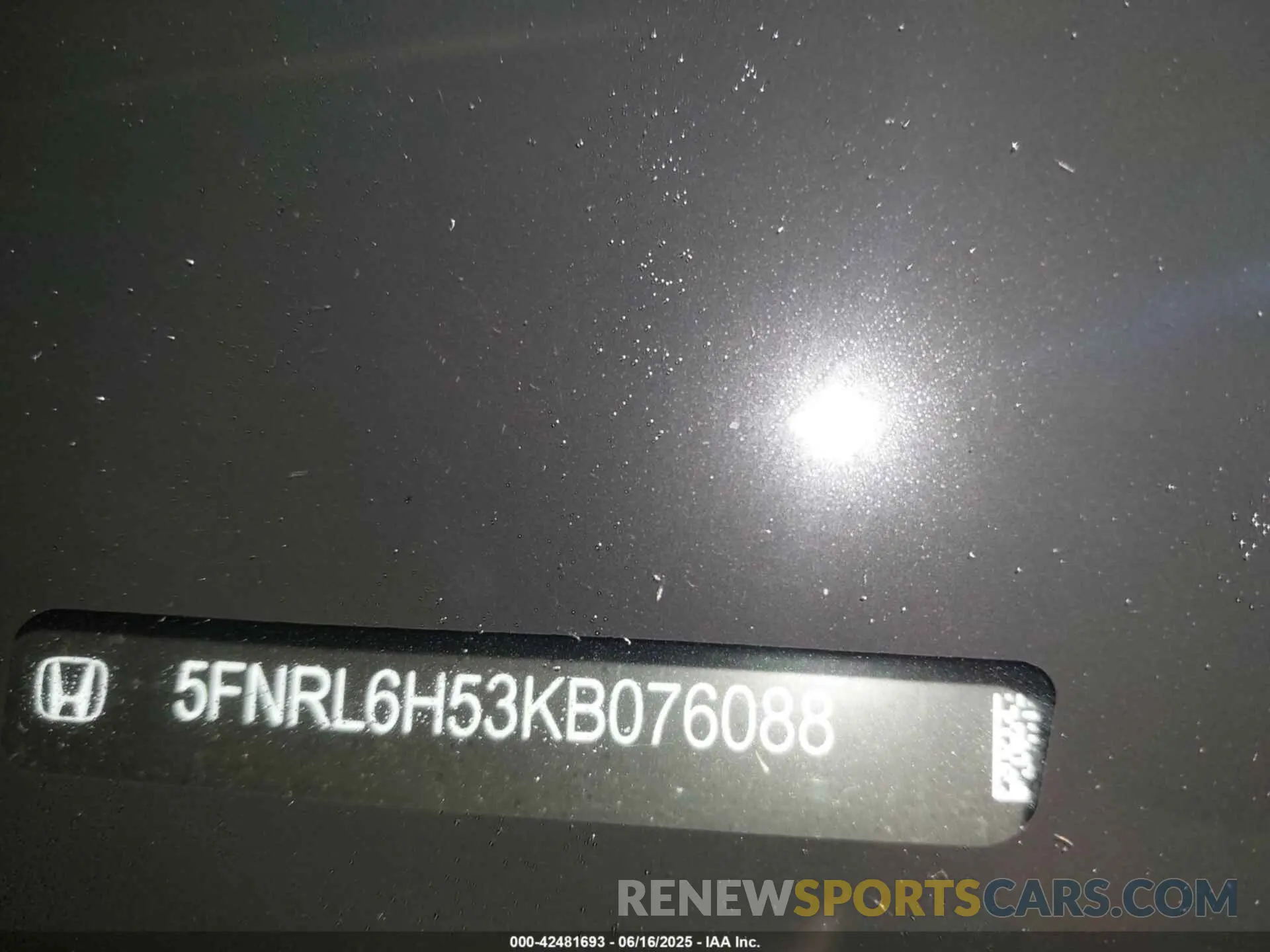 18 fotografías del automóvil dañado 5FNRL6H53KB076088 HONDA ODYSSEY 2019