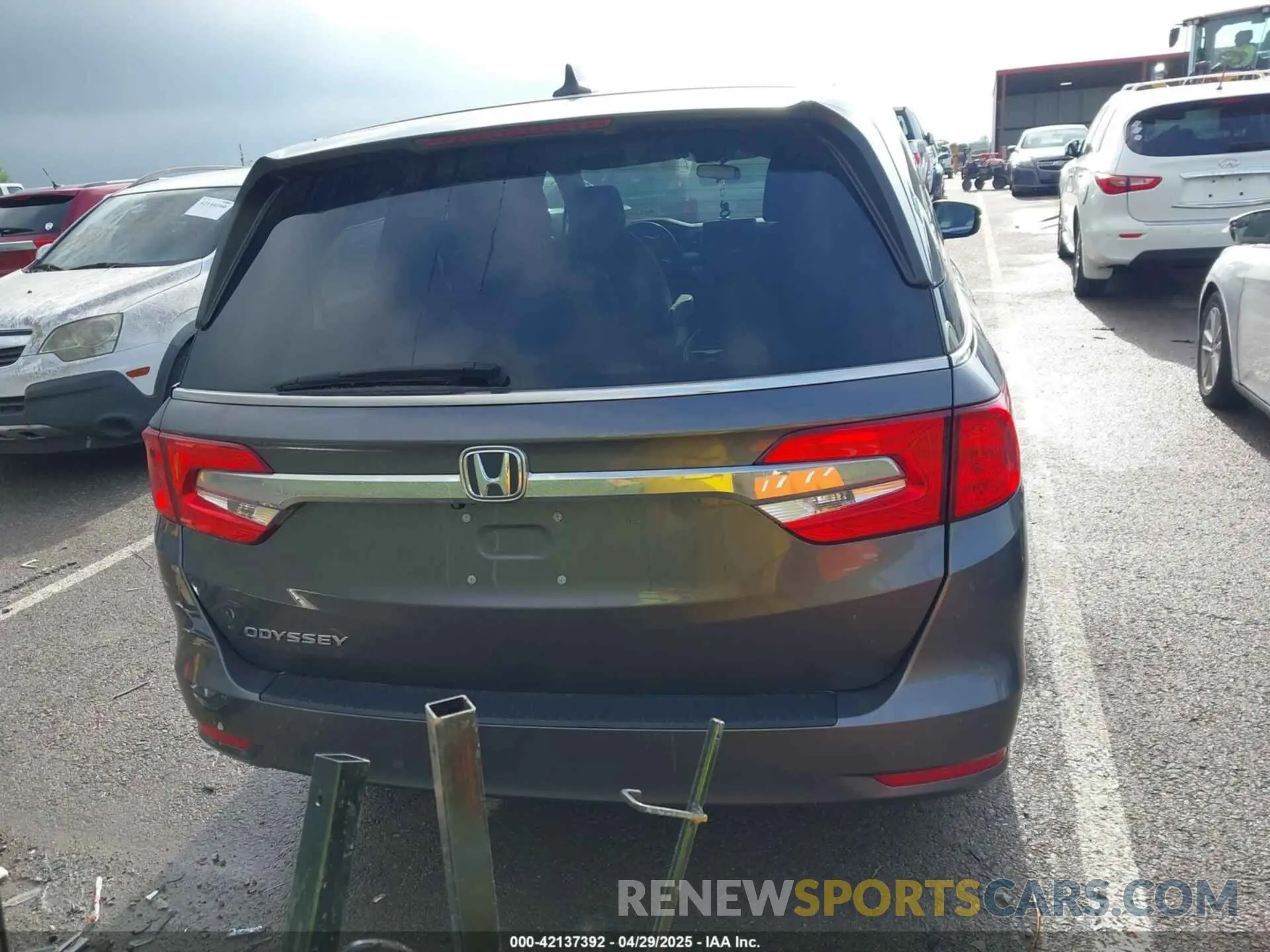17 fotografías del automóvil dañado 5FNRL6H54KB096866 HONDA ODYSSEY 2019