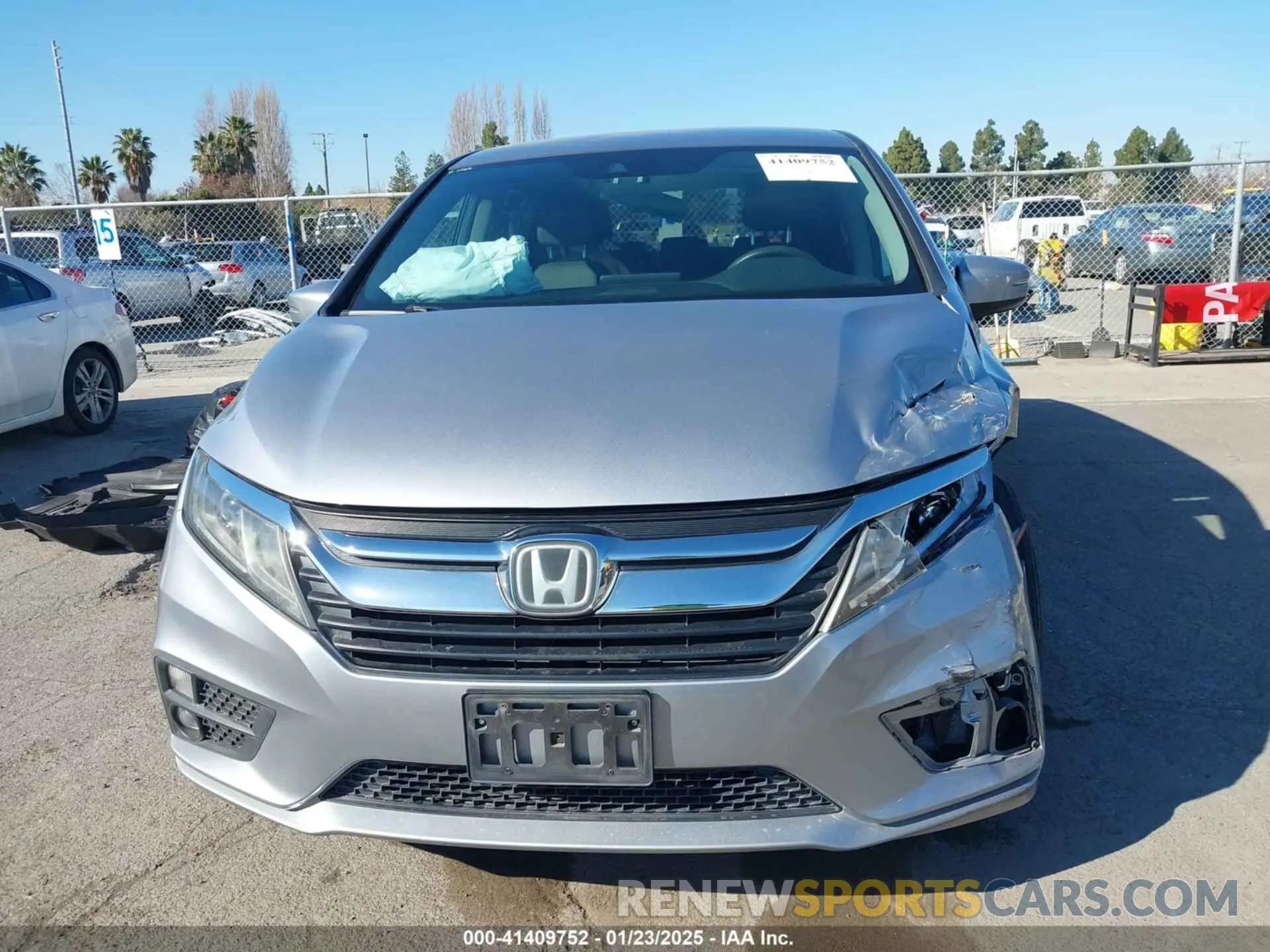 12 fotografías del automóvil dañado 5FNRL6H55KB085472 HONDA ODYSSEY 2019