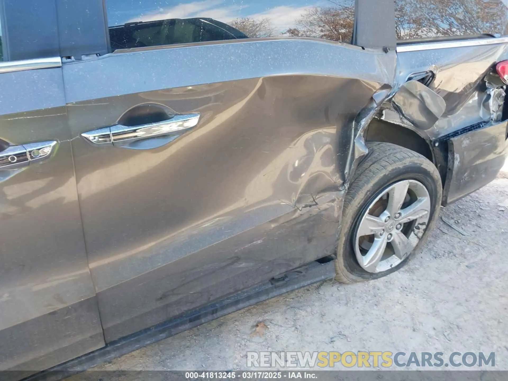 6 fotografías del automóvil dañado 5FNRL6H57KB023443 HONDA ODYSSEY 2019