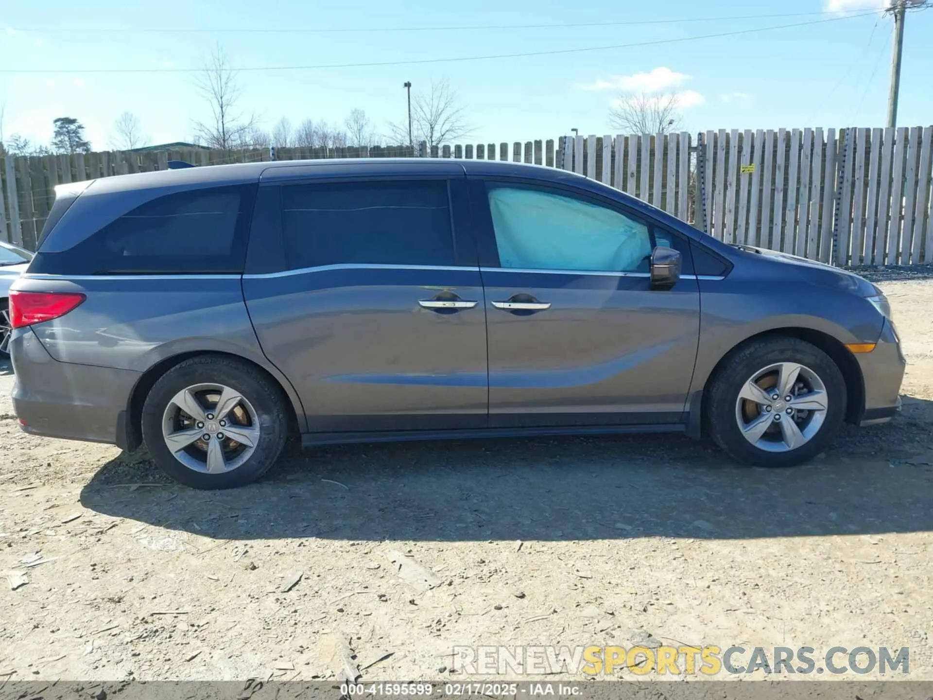 14 fotografías del automóvil dañado 5FNRL6H58KB058590 HONDA ODYSSEY 2019