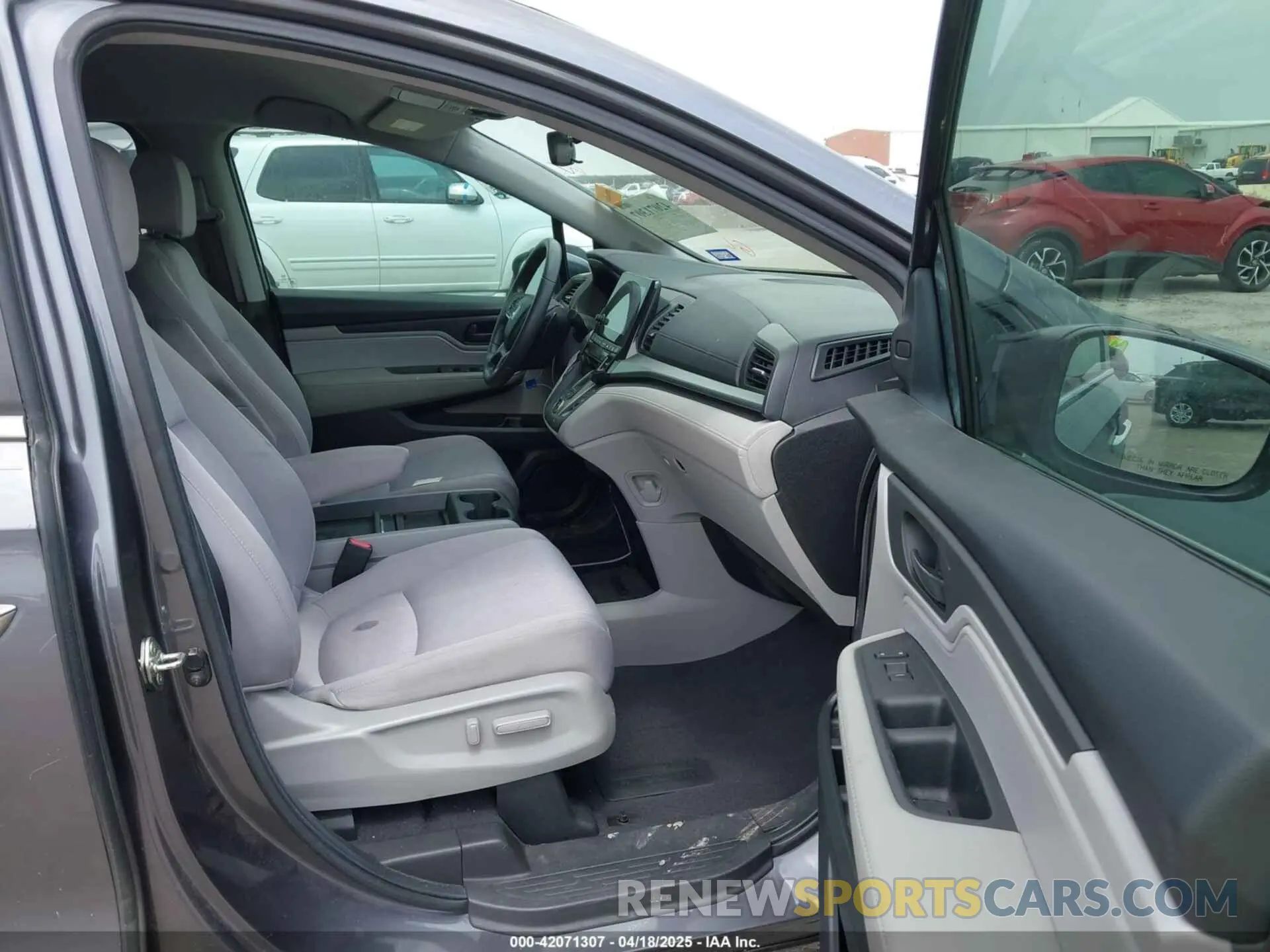 5 fotografías del automóvil dañado 5FNRL6H59KB101401 HONDA ODYSSEY 2019