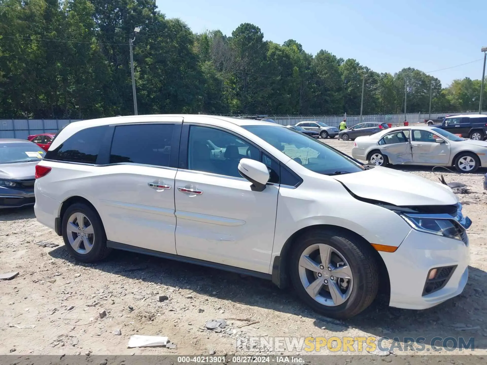 14 fotografías del automóvil dañado 5FNRL6H70KB020935 HONDA ODYSSEY 2019