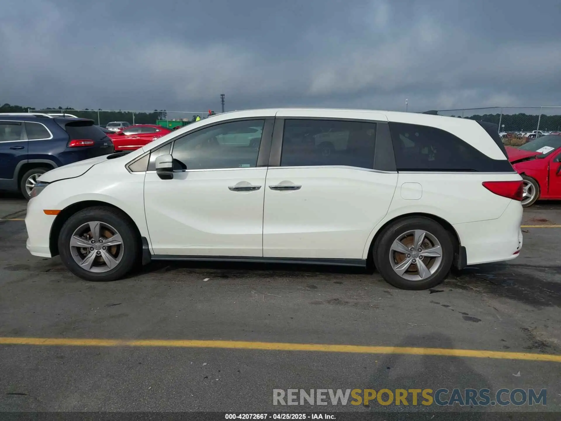 14 fotografías del automóvil dañado 5FNRL6H70KB083596 HONDA ODYSSEY 2019