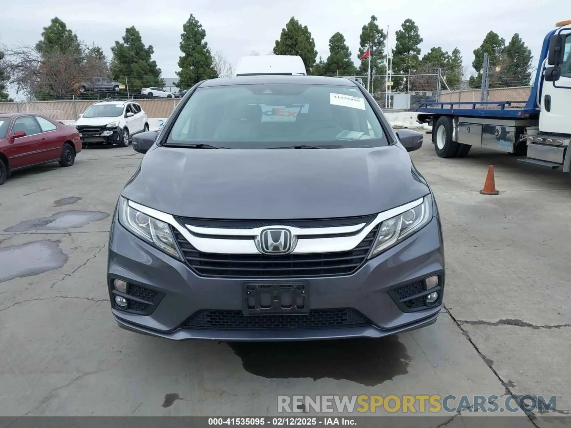 12 fotografías del automóvil dañado 5FNRL6H70KB095795 HONDA ODYSSEY 2019