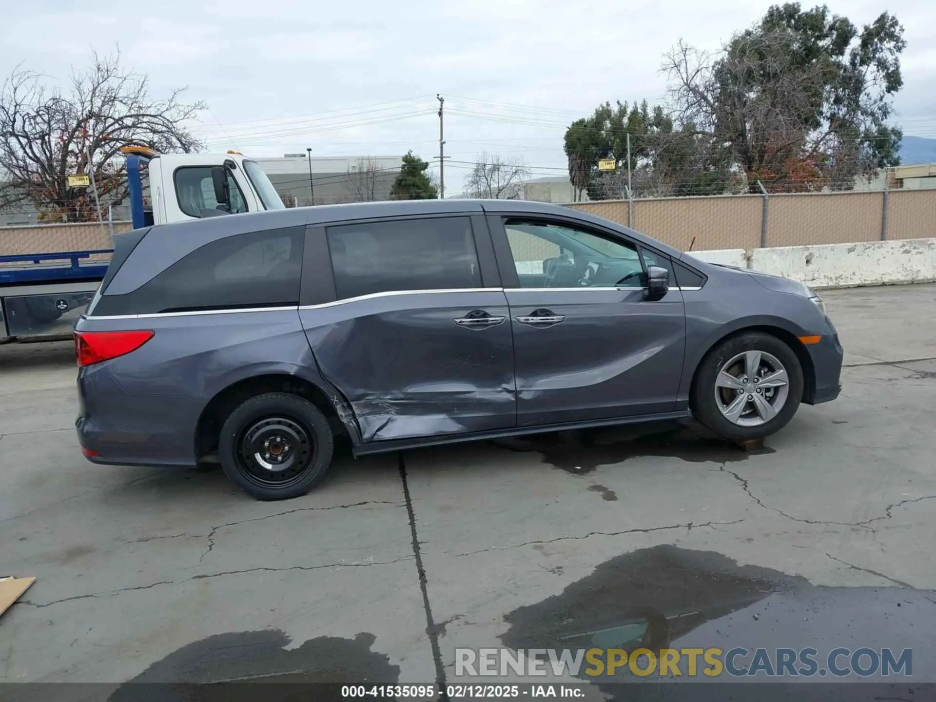13 fotografías del automóvil dañado 5FNRL6H70KB095795 HONDA ODYSSEY 2019