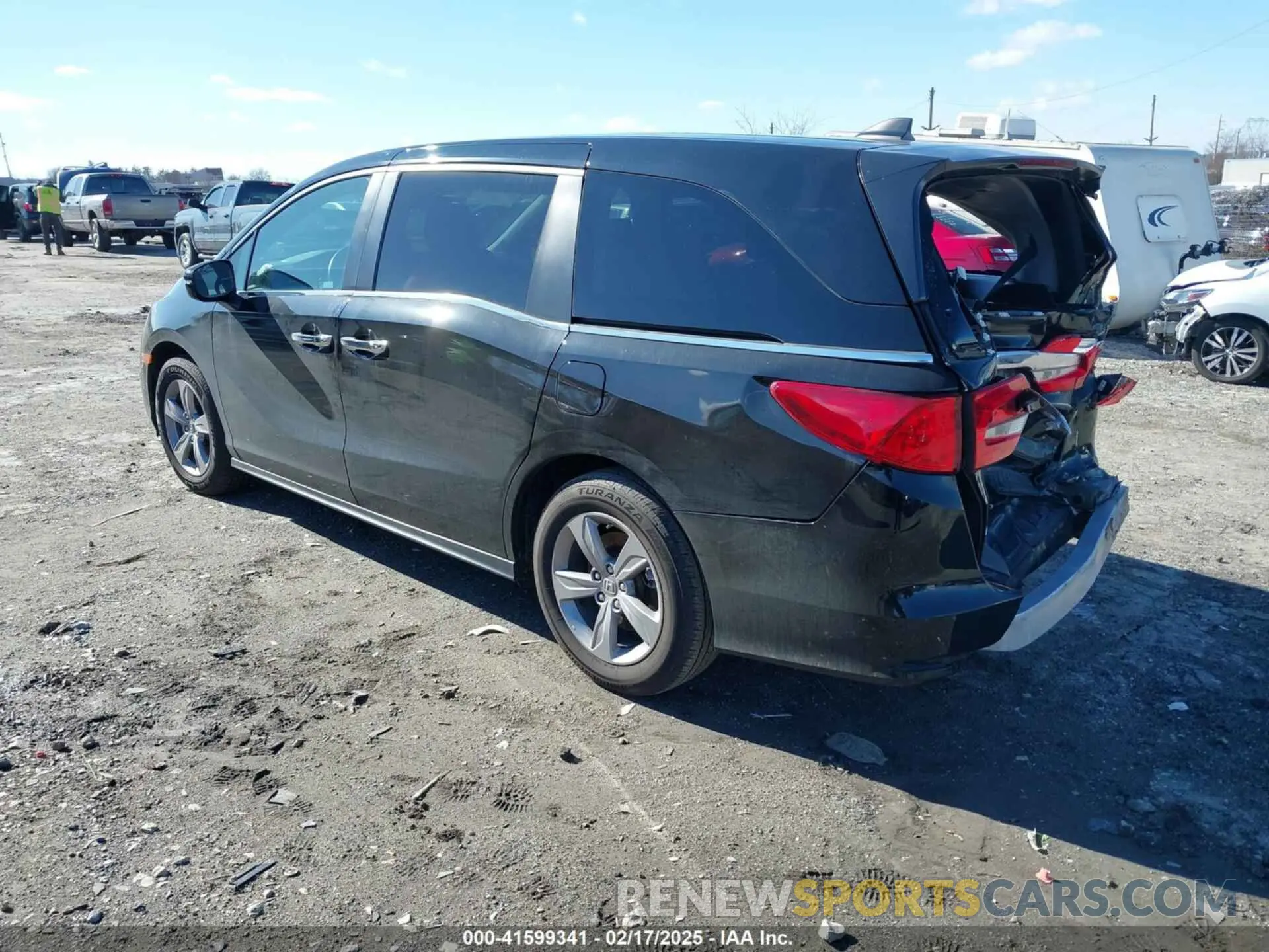 3 fotografías del automóvil dañado 5FNRL6H70KB124678 HONDA ODYSSEY 2019