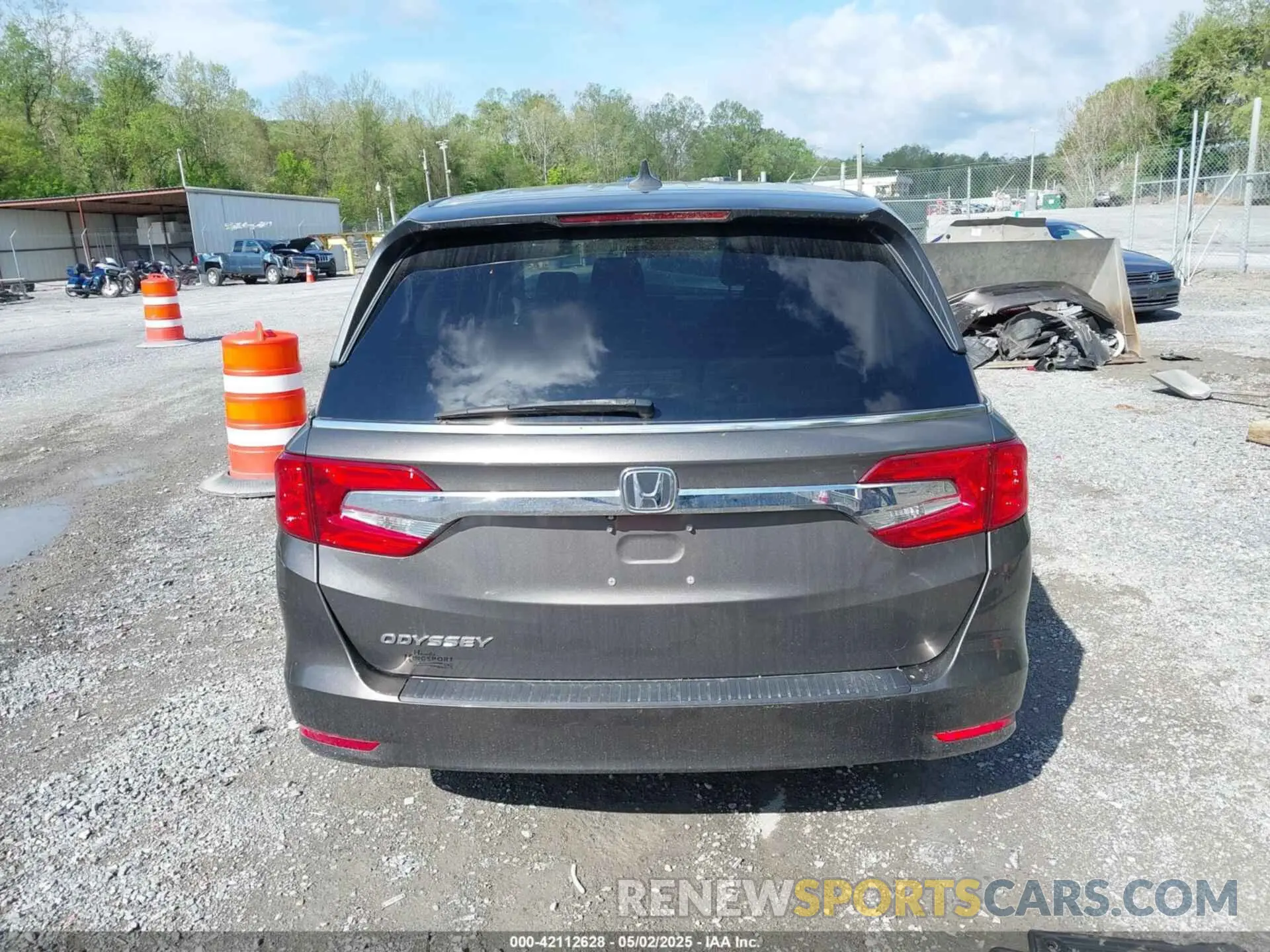 16 fotografías del automóvil dañado 5FNRL6H71KB019129 HONDA ODYSSEY 2019
