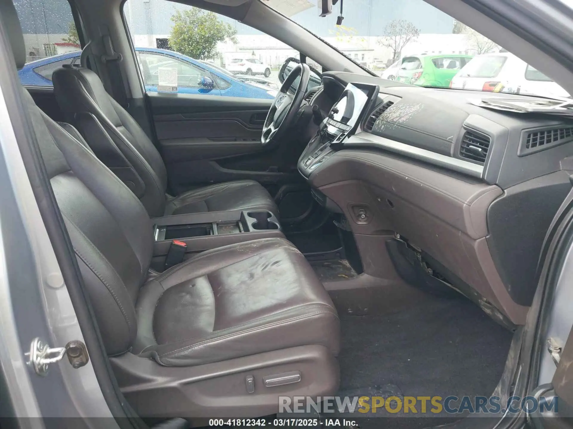 5 fotografías del automóvil dañado 5FNRL6H71KB043172 HONDA ODYSSEY 2019