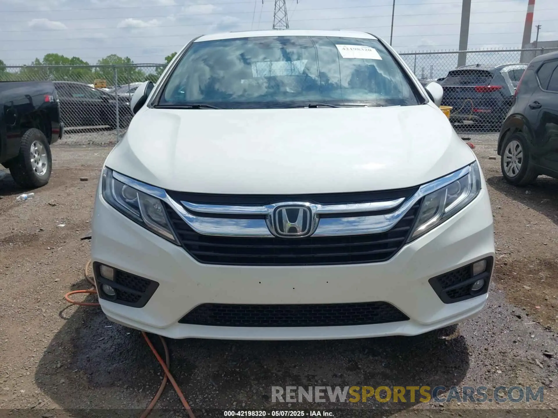 13 fotografías del automóvil dañado 5FNRL6H71KB081808 HONDA ODYSSEY 2019