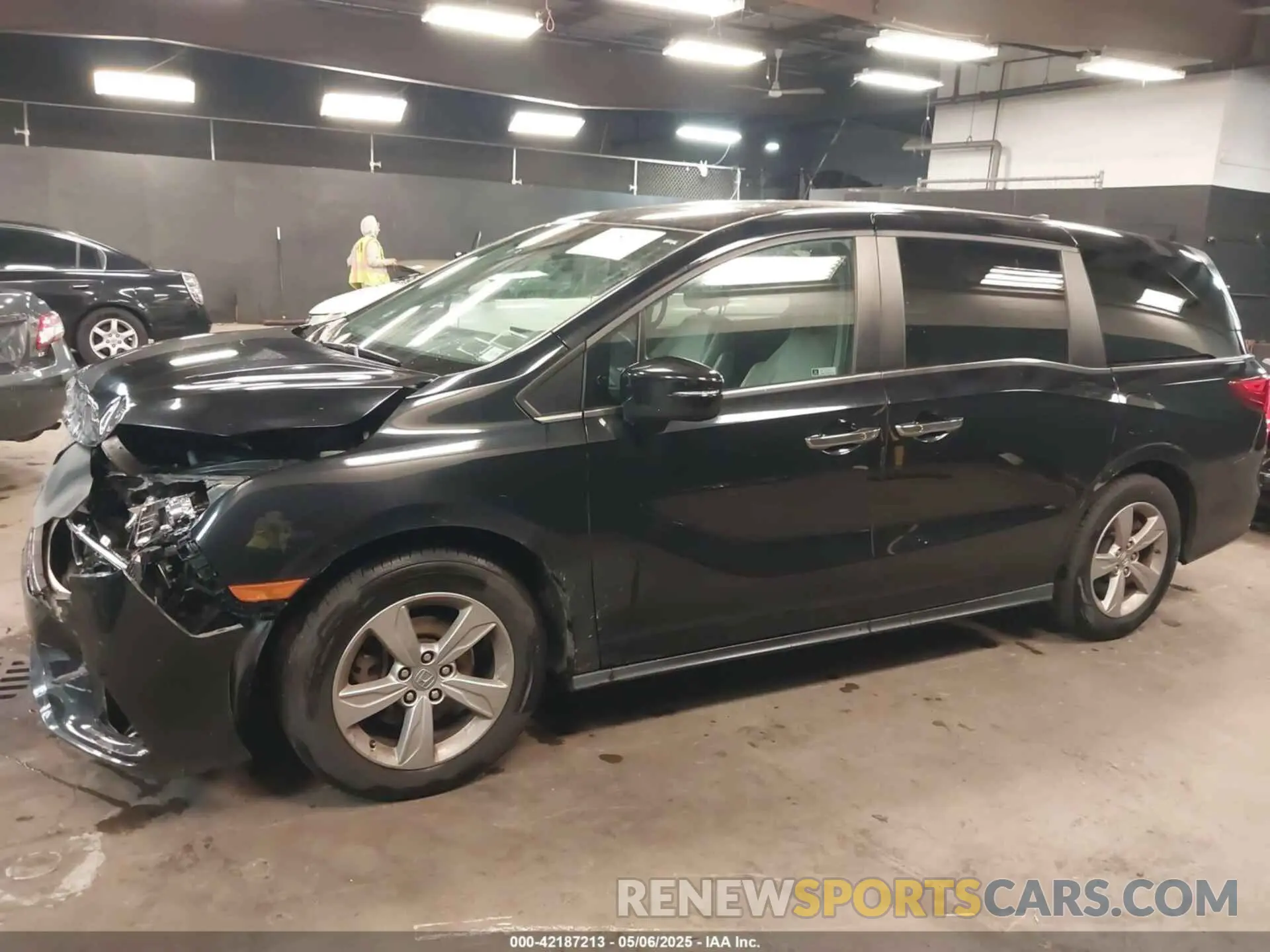 14 fotografías del automóvil dañado 5FNRL6H71KB083154 HONDA ODYSSEY 2019
