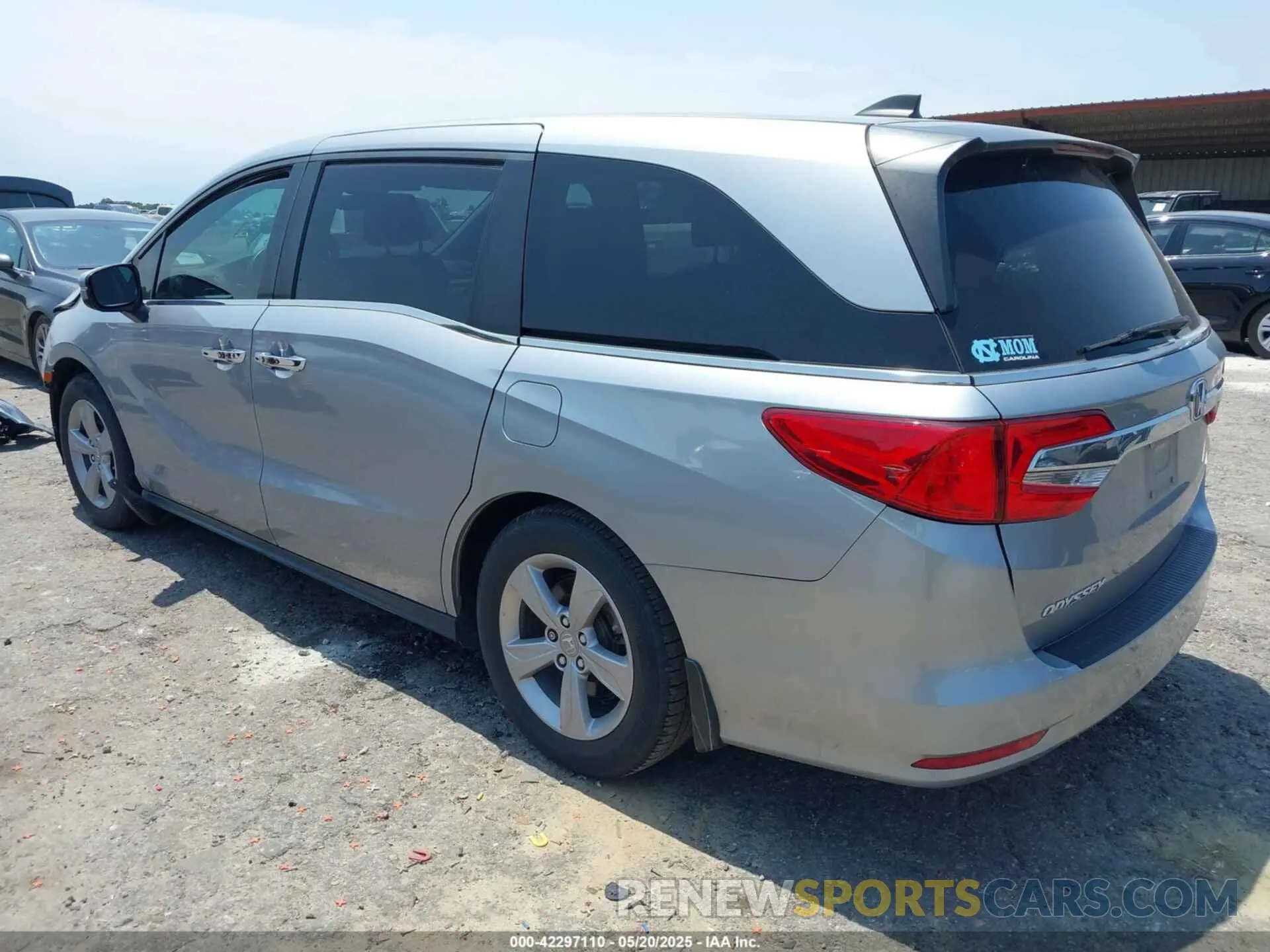 3 fotografías del automóvil dañado 5FNRL6H72KB083499 HONDA ODYSSEY 2019