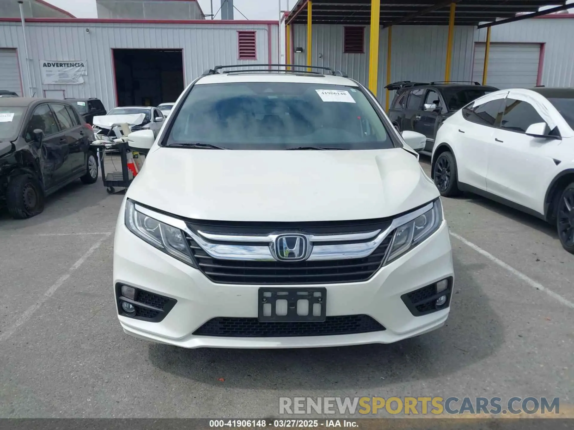 12 fotografías del automóvil dañado 5FNRL6H75KB072898 HONDA ODYSSEY 2019