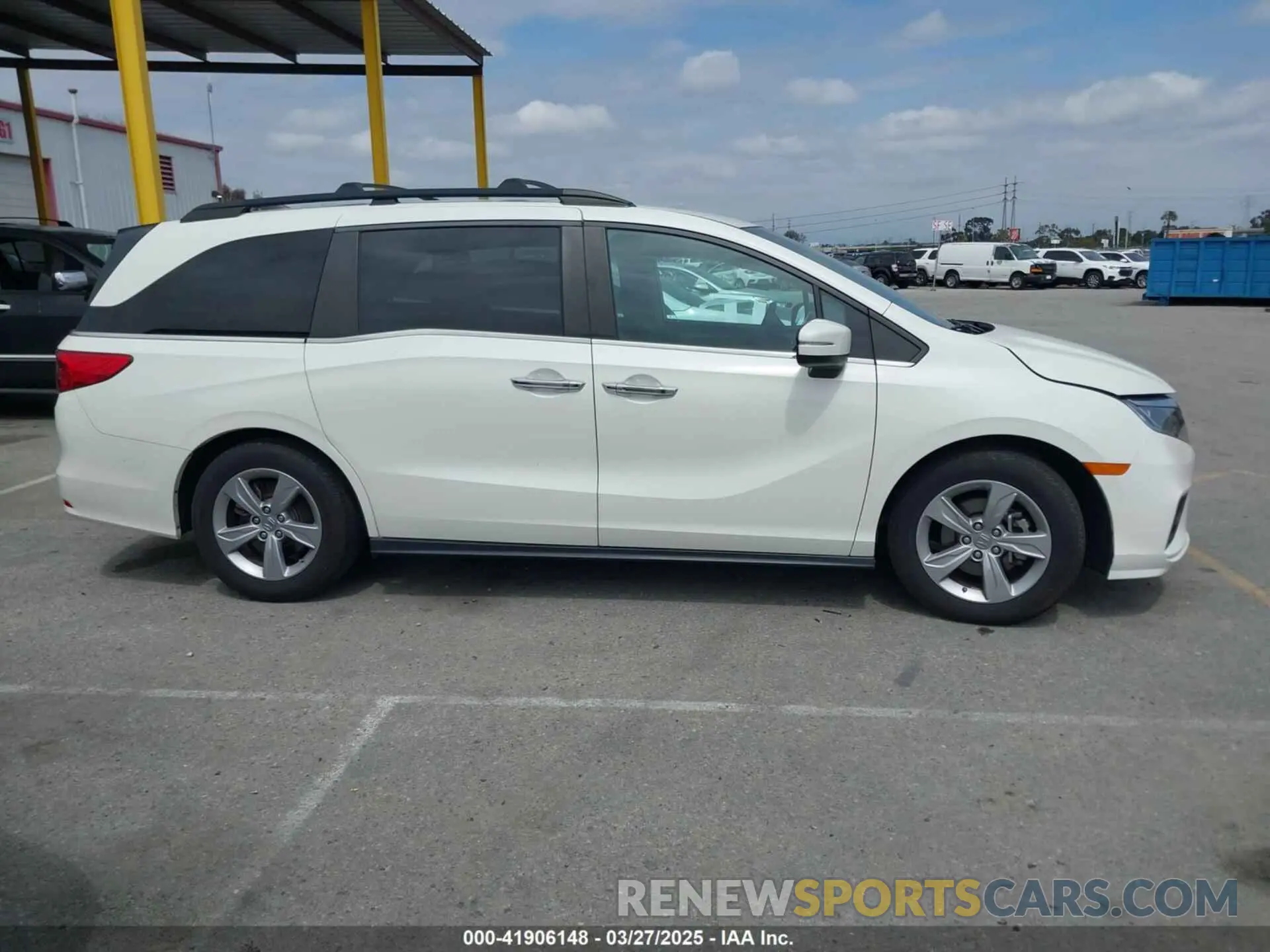 13 fotografías del automóvil dañado 5FNRL6H75KB072898 HONDA ODYSSEY 2019