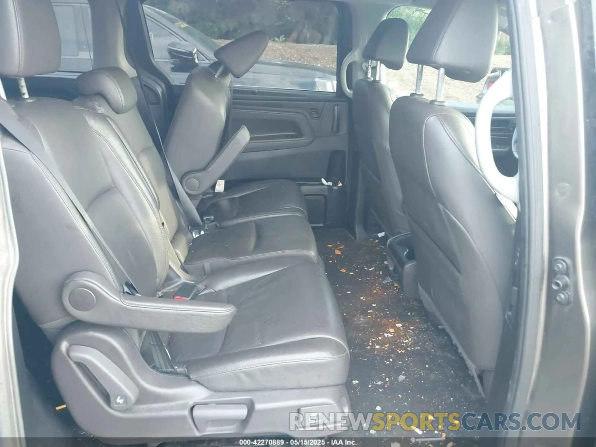 8 fotografías del automóvil dañado 5FNRL6H76KB063059 HONDA ODYSSEY 2019