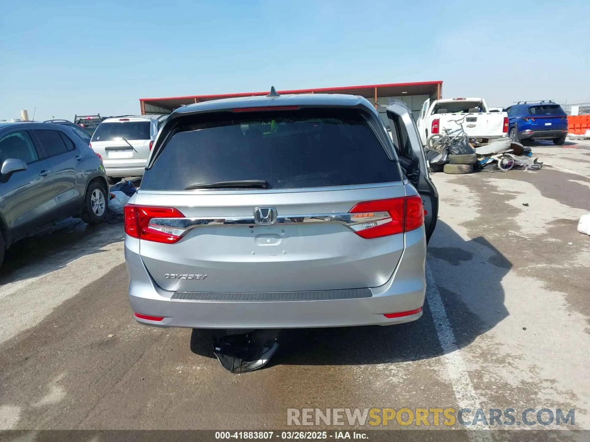 15 fotografías del automóvil dañado 5FNRL6H77KB013707 HONDA ODYSSEY 2019