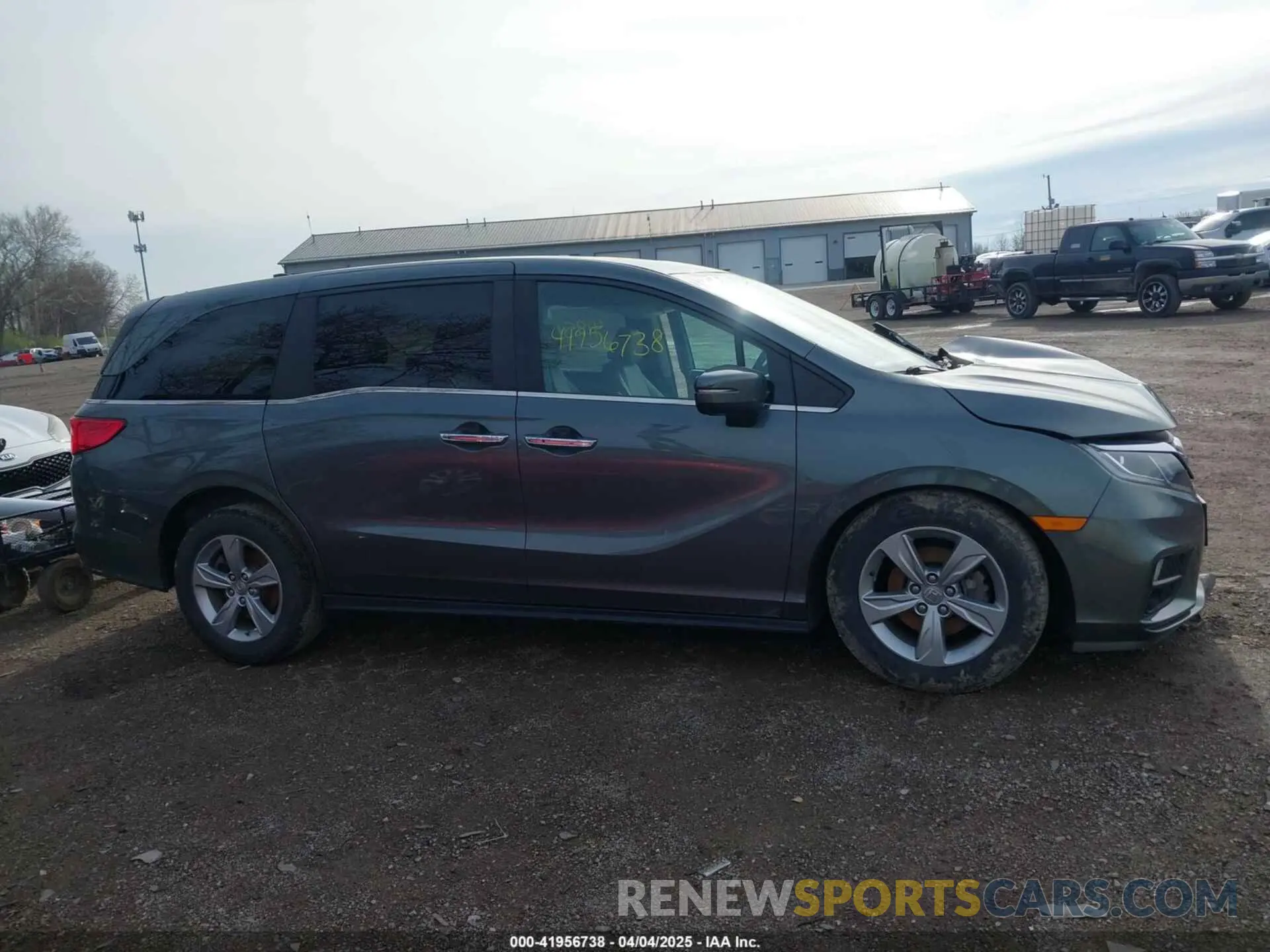 14 fotografías del automóvil dañado 5FNRL6H77KB038140 HONDA ODYSSEY 2019