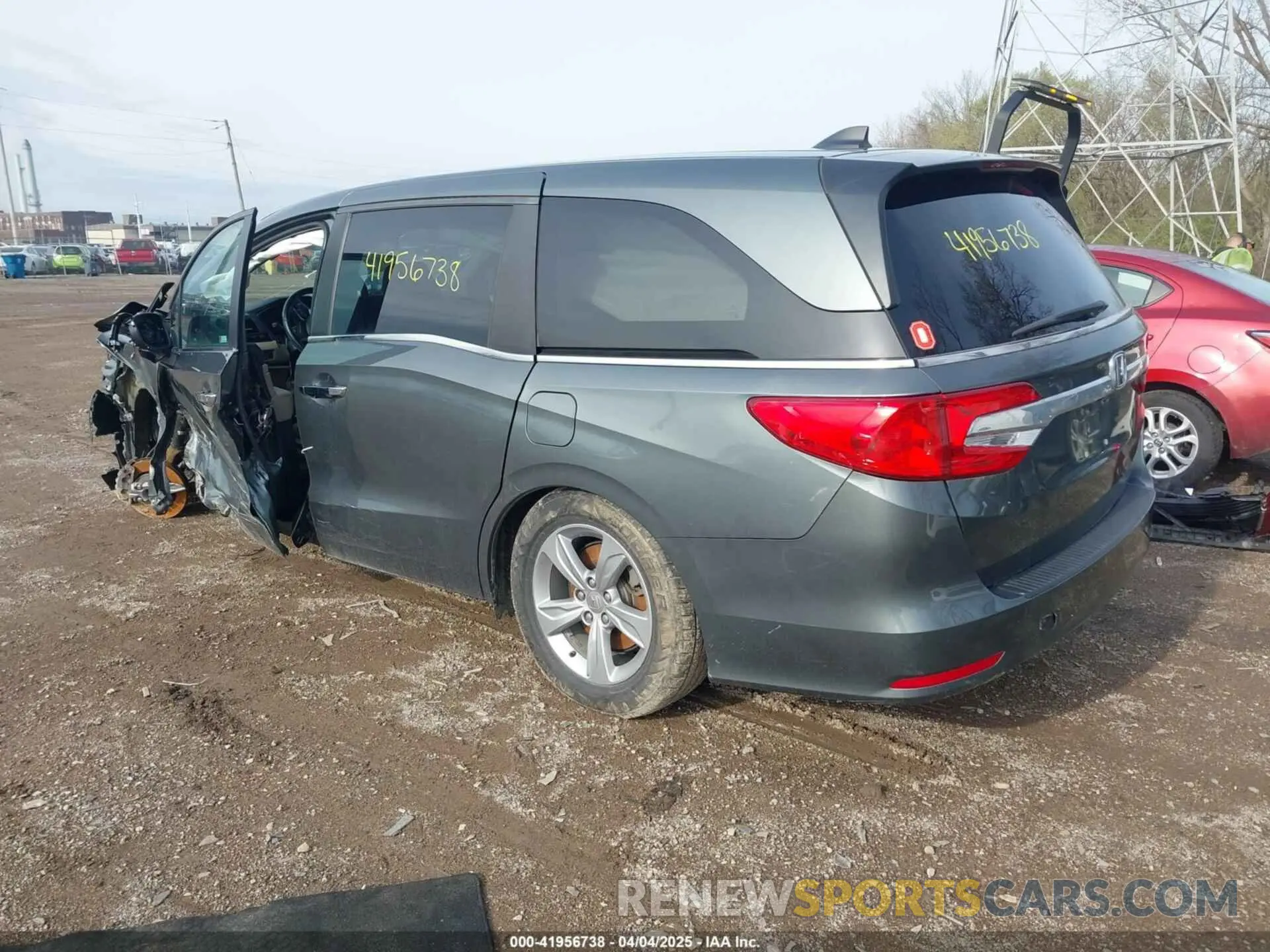 3 fotografías del automóvil dañado 5FNRL6H77KB038140 HONDA ODYSSEY 2019