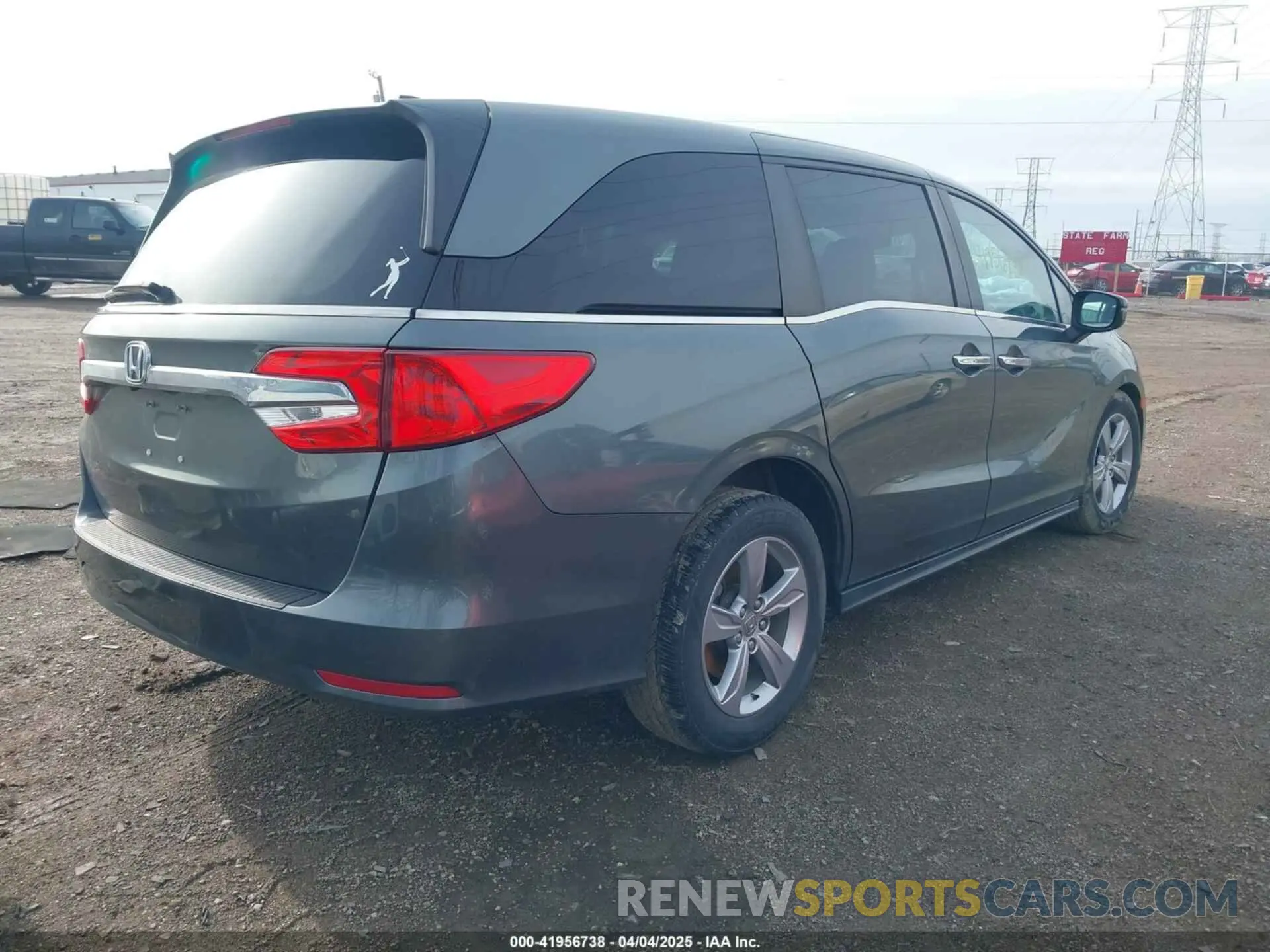 4 fotografías del automóvil dañado 5FNRL6H77KB038140 HONDA ODYSSEY 2019