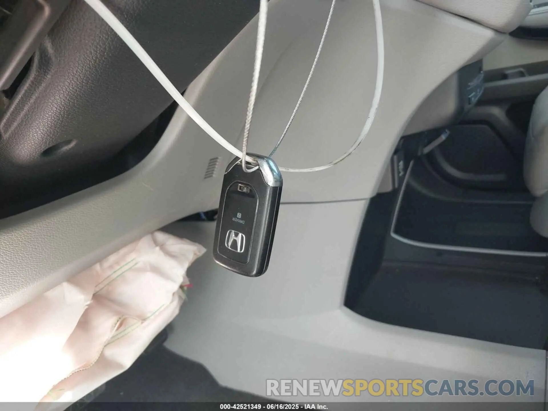 11 fotografías del automóvil dañado 5FNRL6H79KB101268 HONDA ODYSSEY 2019