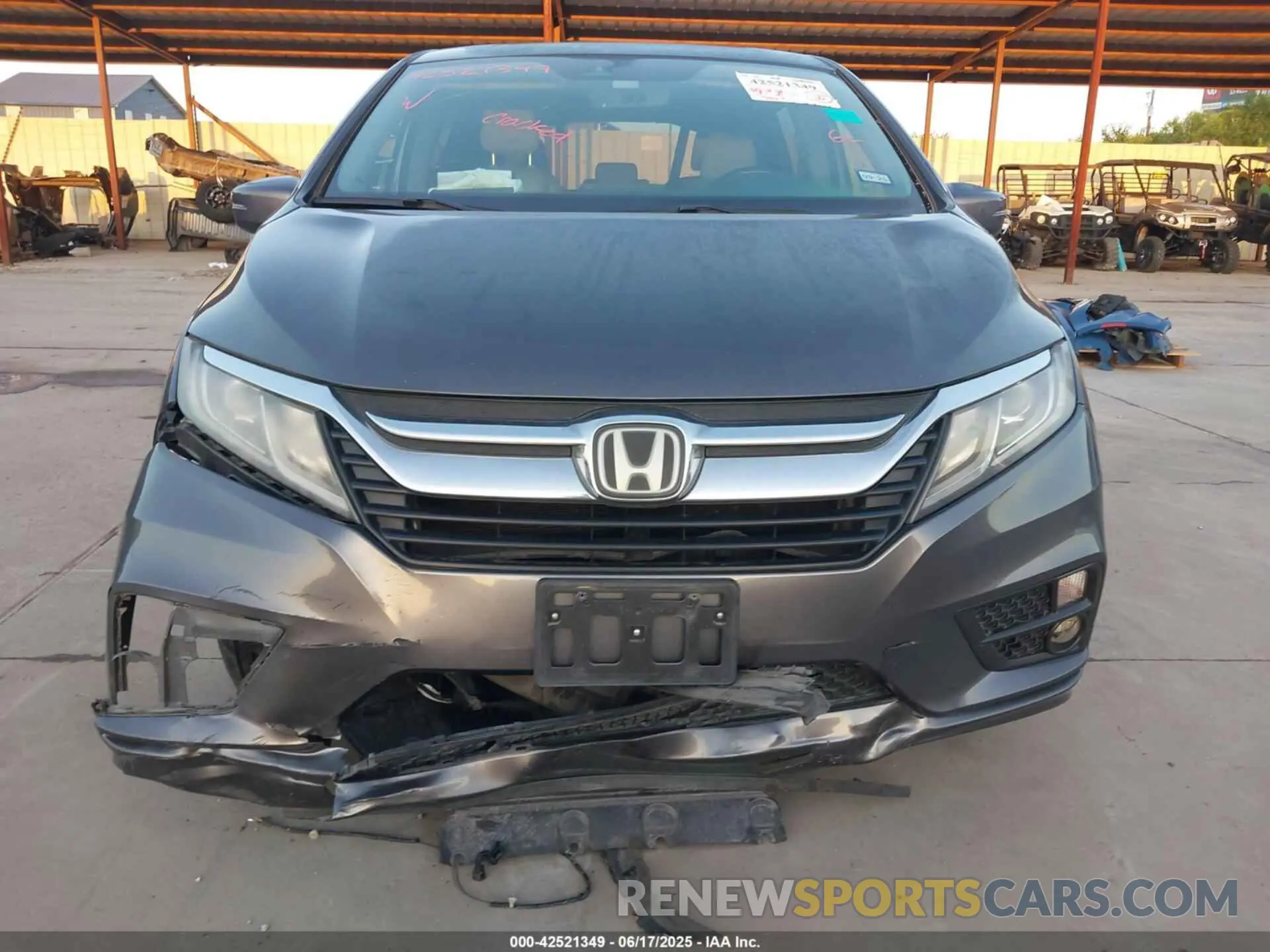 12 fotografías del automóvil dañado 5FNRL6H79KB101268 HONDA ODYSSEY 2019
