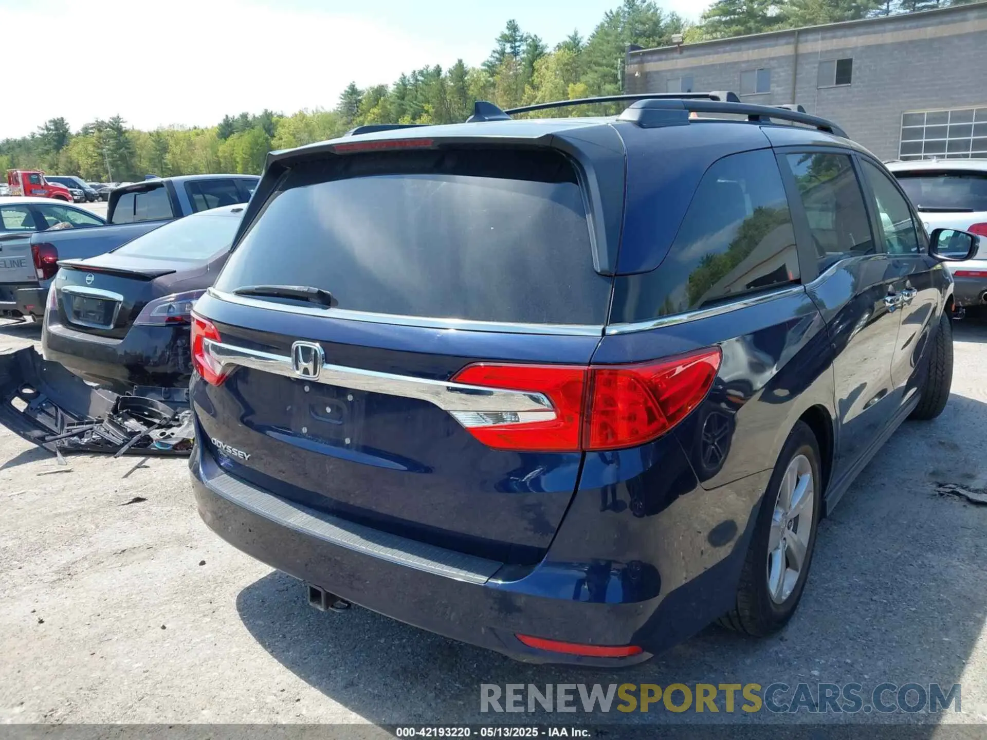 17 fotografías del automóvil dañado 5FNRL6H7XKB003589 HONDA ODYSSEY 2019