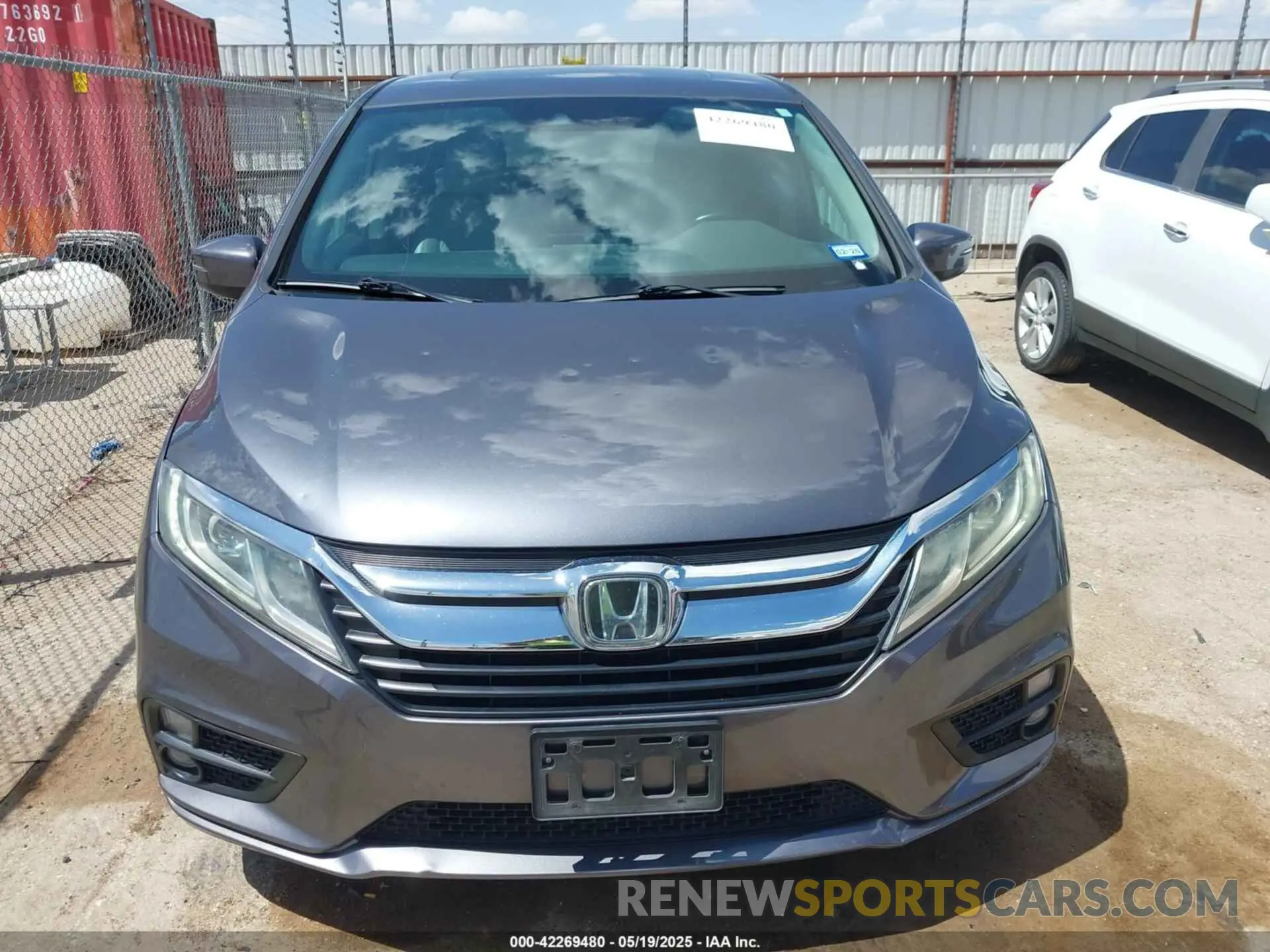 12 fotografías del automóvil dañado 5FNRL6H7XKB132609 HONDA ODYSSEY 2019