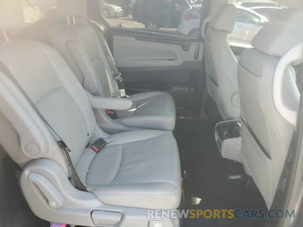 11 fotografías del automóvil dañado 5FNRL6H80KB100678 HONDA ODYSSEY 2019